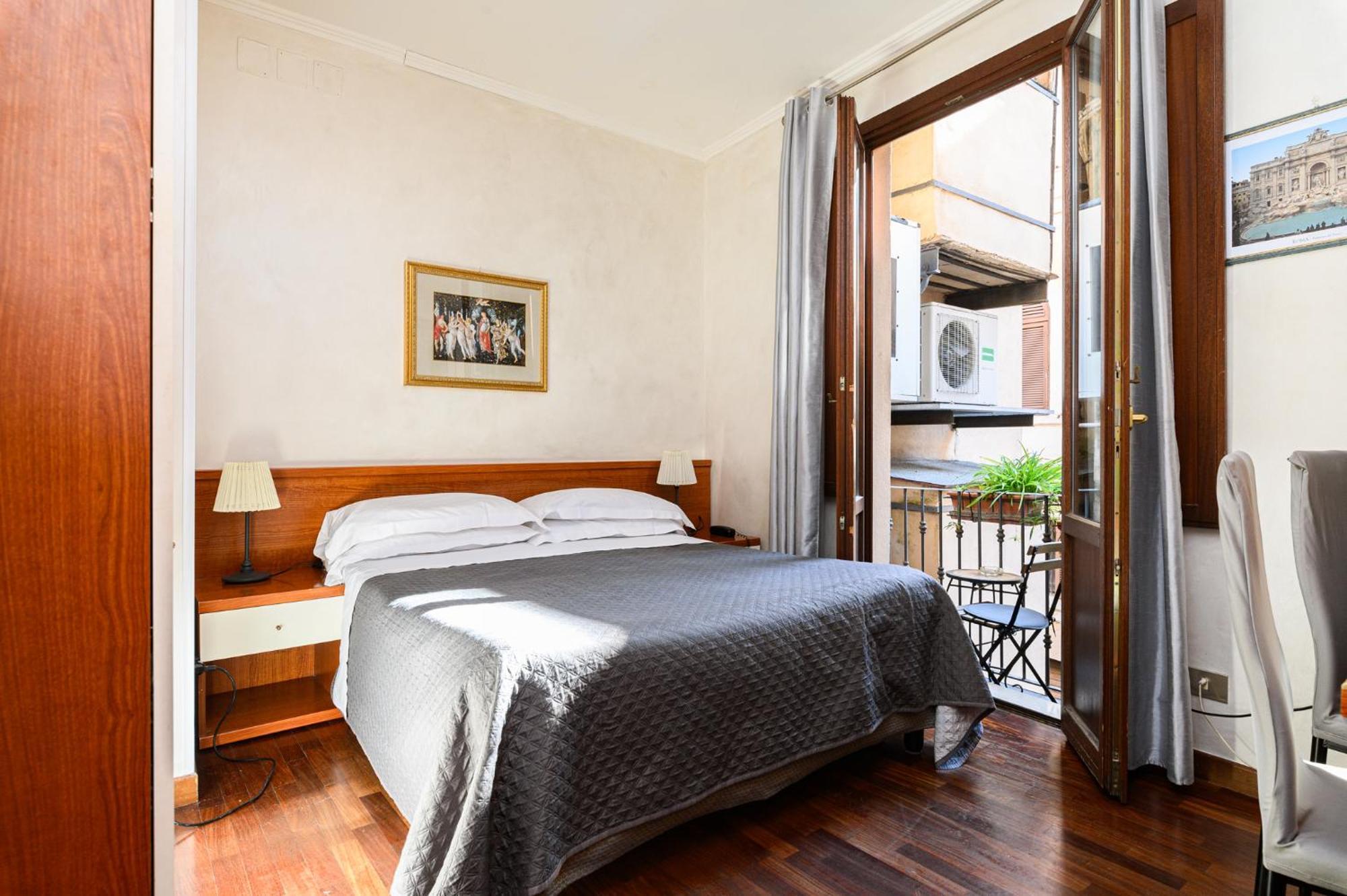 Guest house Domus Julia 3*