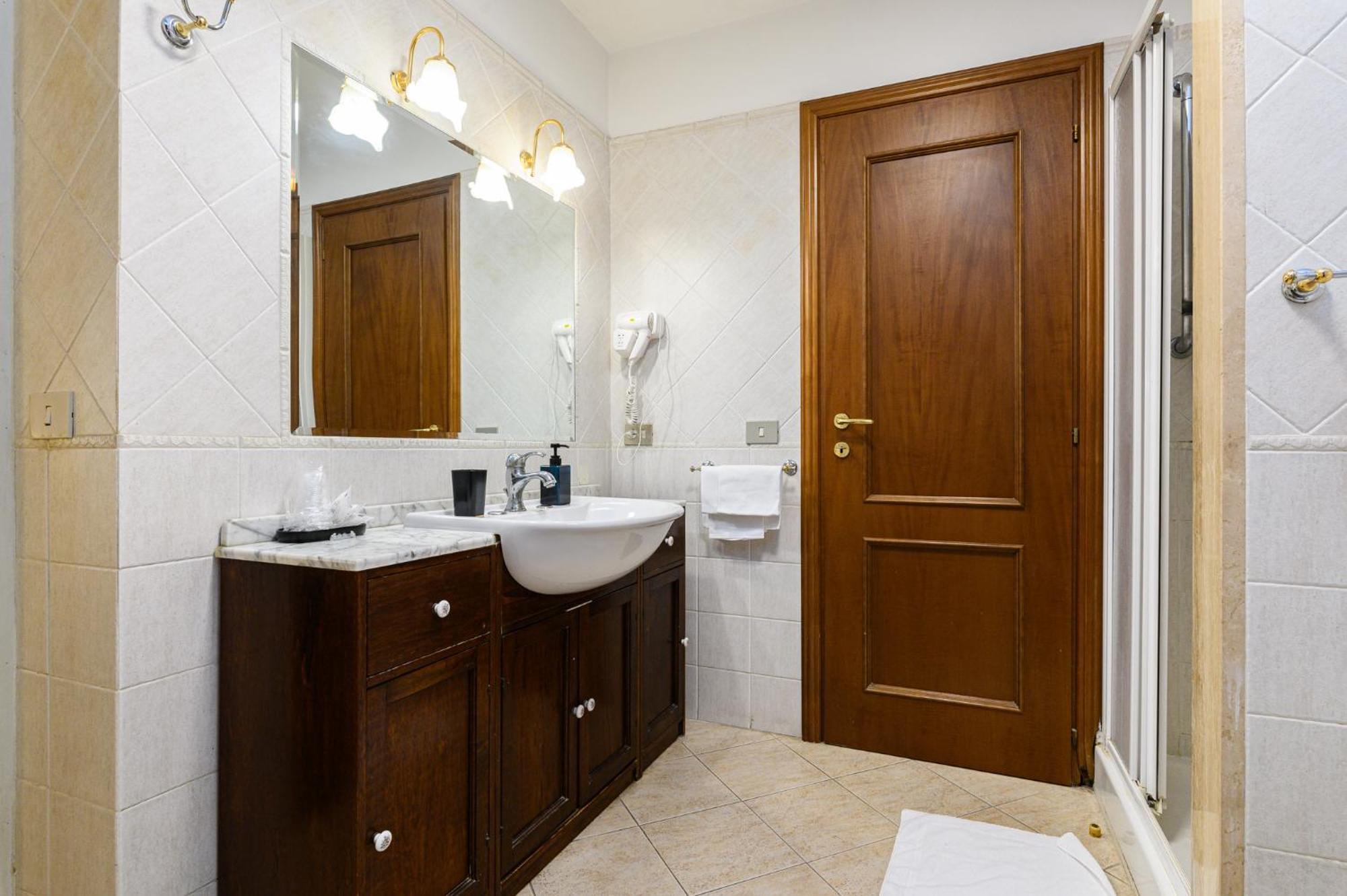 Guest house Domus Julia 3*