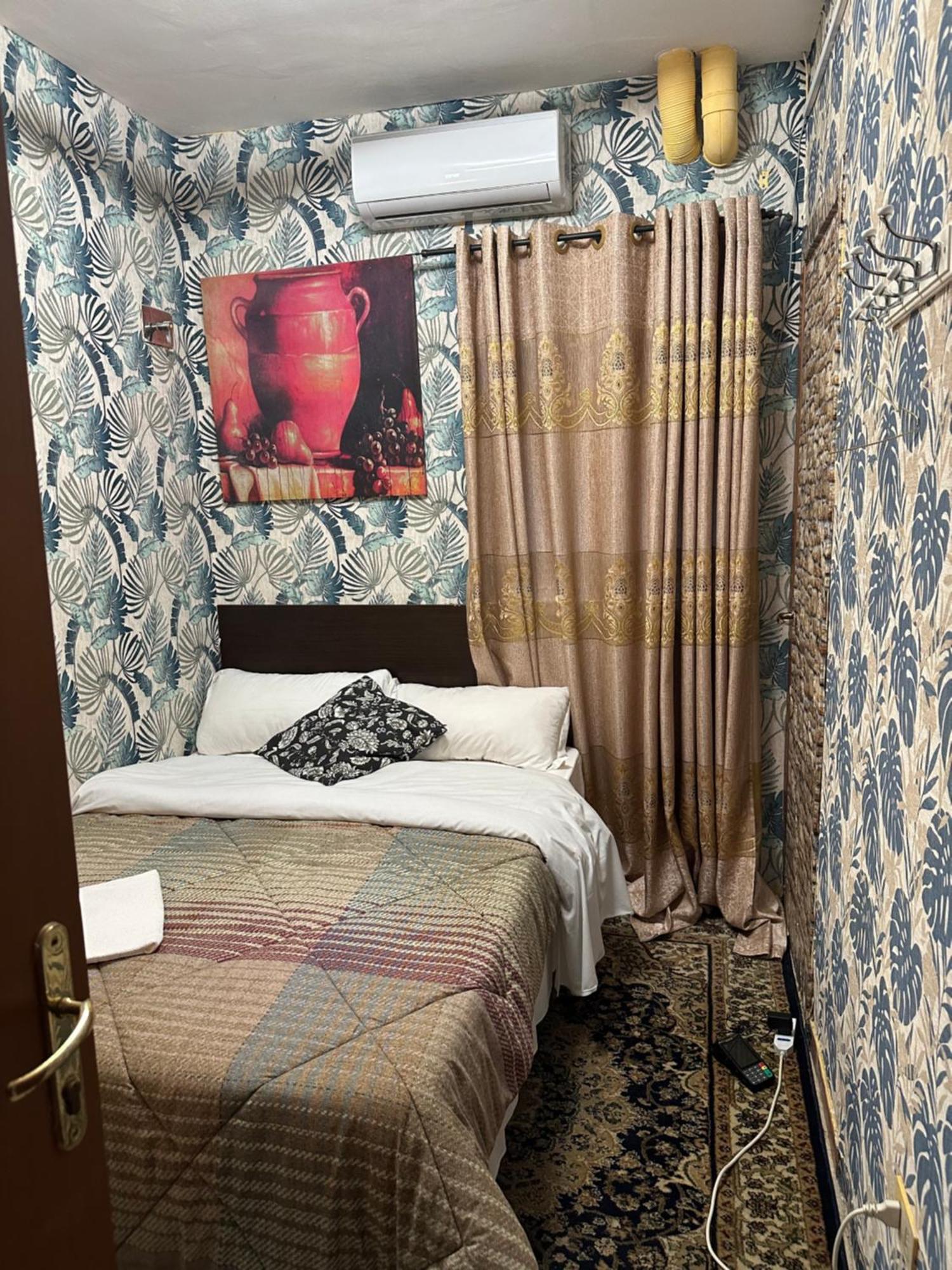 Guest house Magenta House