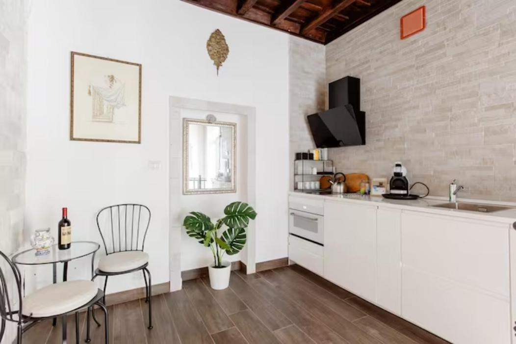 Trastevere's Nest Apartment