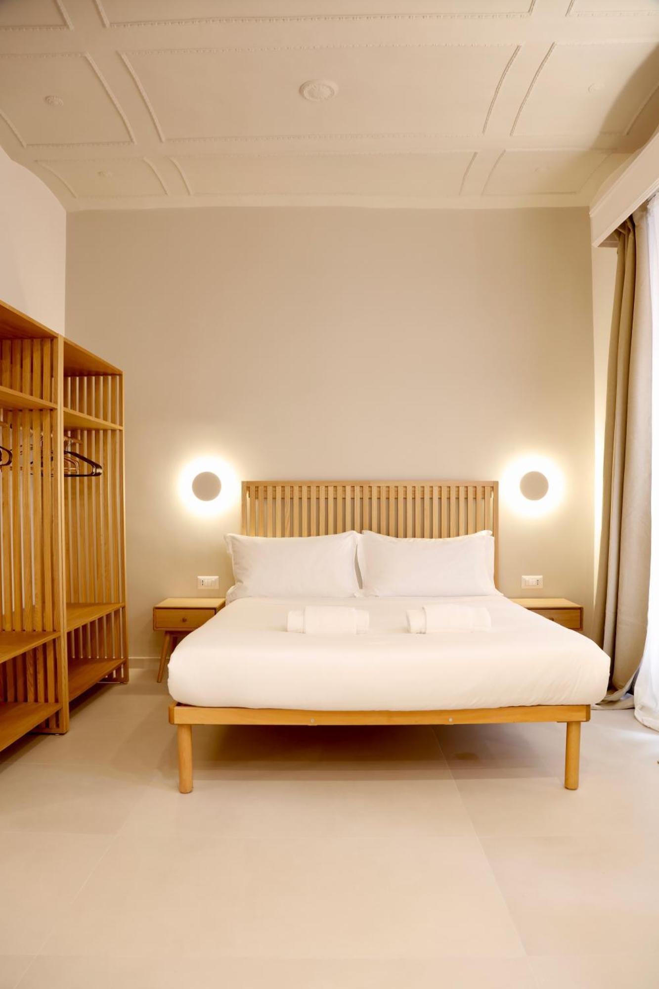 Domus Maxima - & Guest house