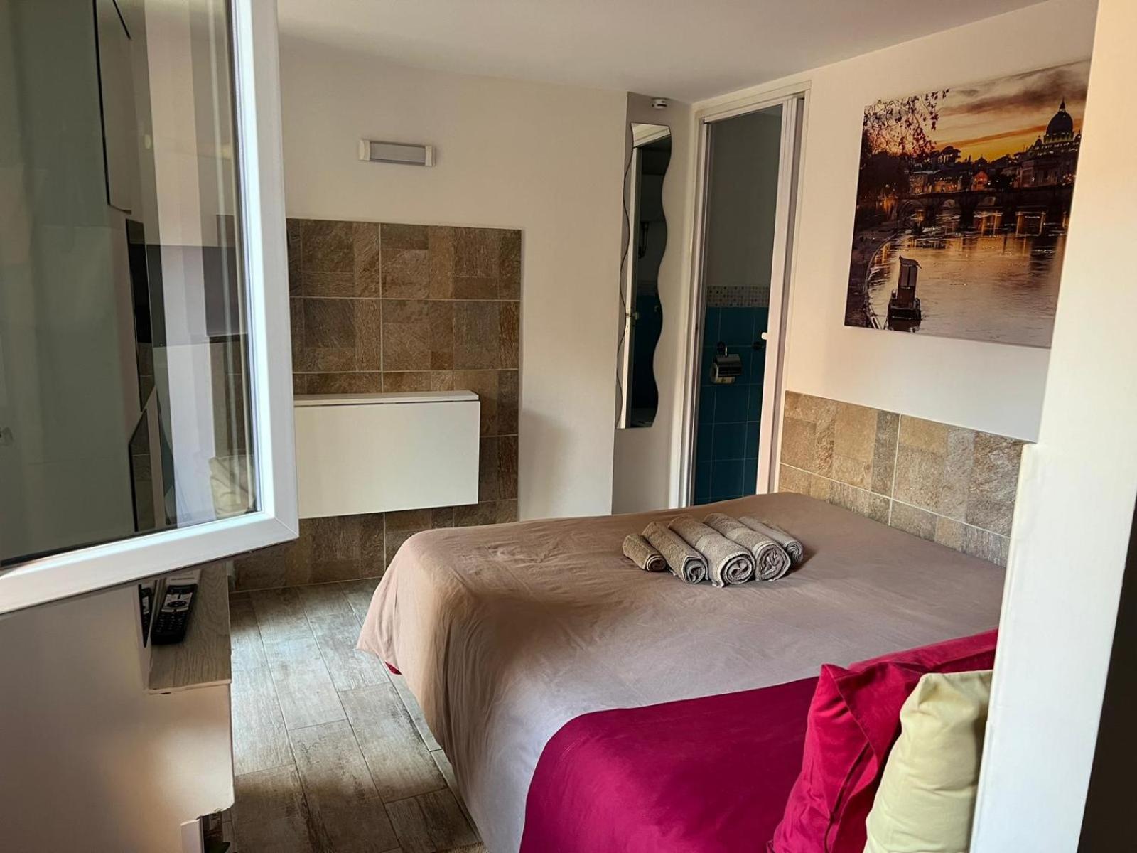 Apartment Monolocale Trastevere Locato Per Finalita Turistiche Rome