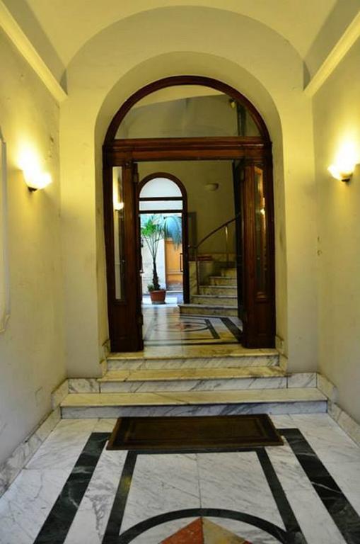 Guest house Cola Di Rienzo - In Rome