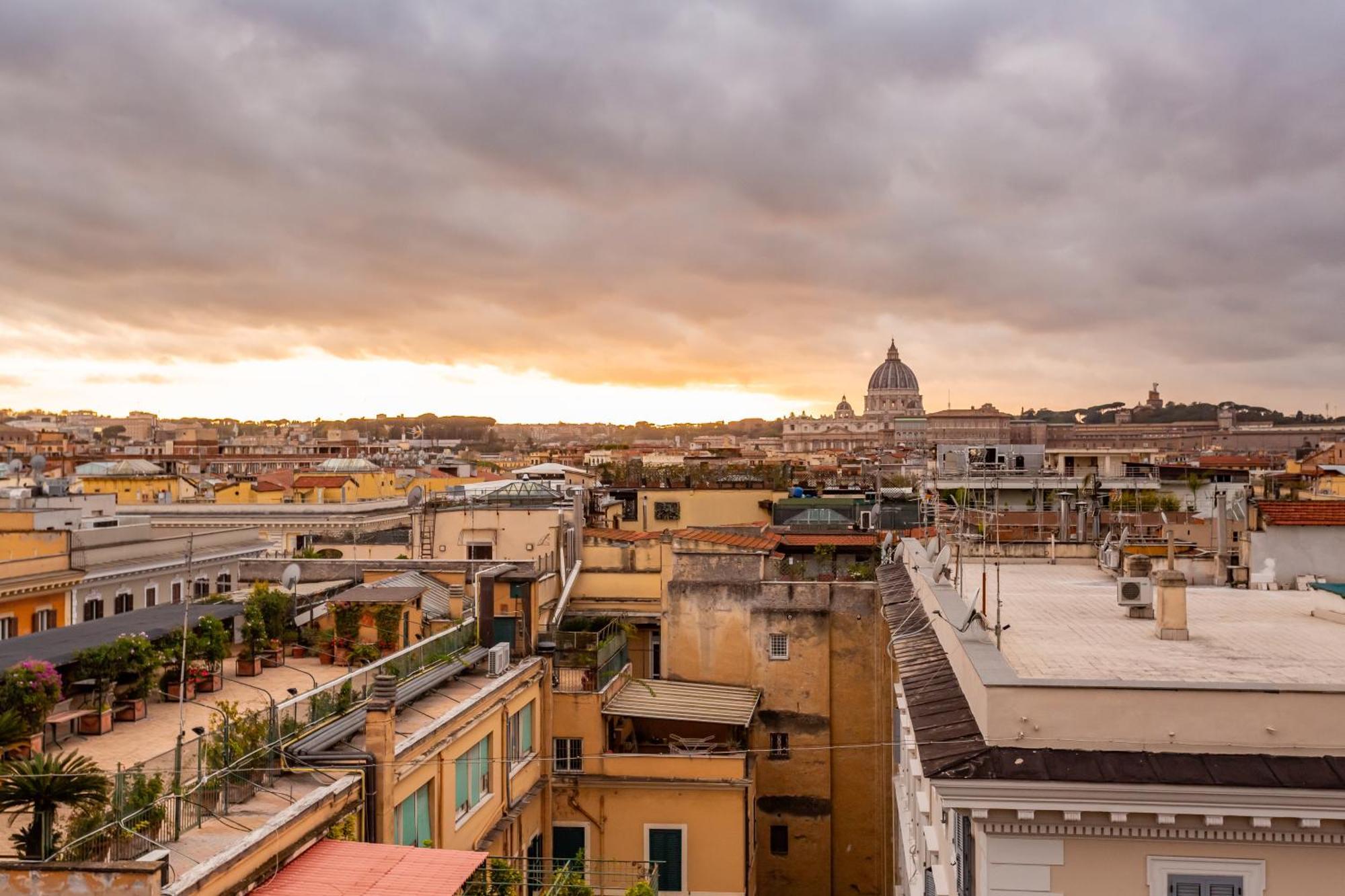 Skyline Penthouse With Private Rooftop Apartment Rome
