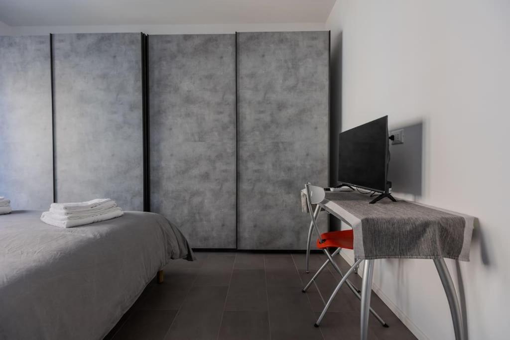Apartment Great Laurentina Metro B Rome