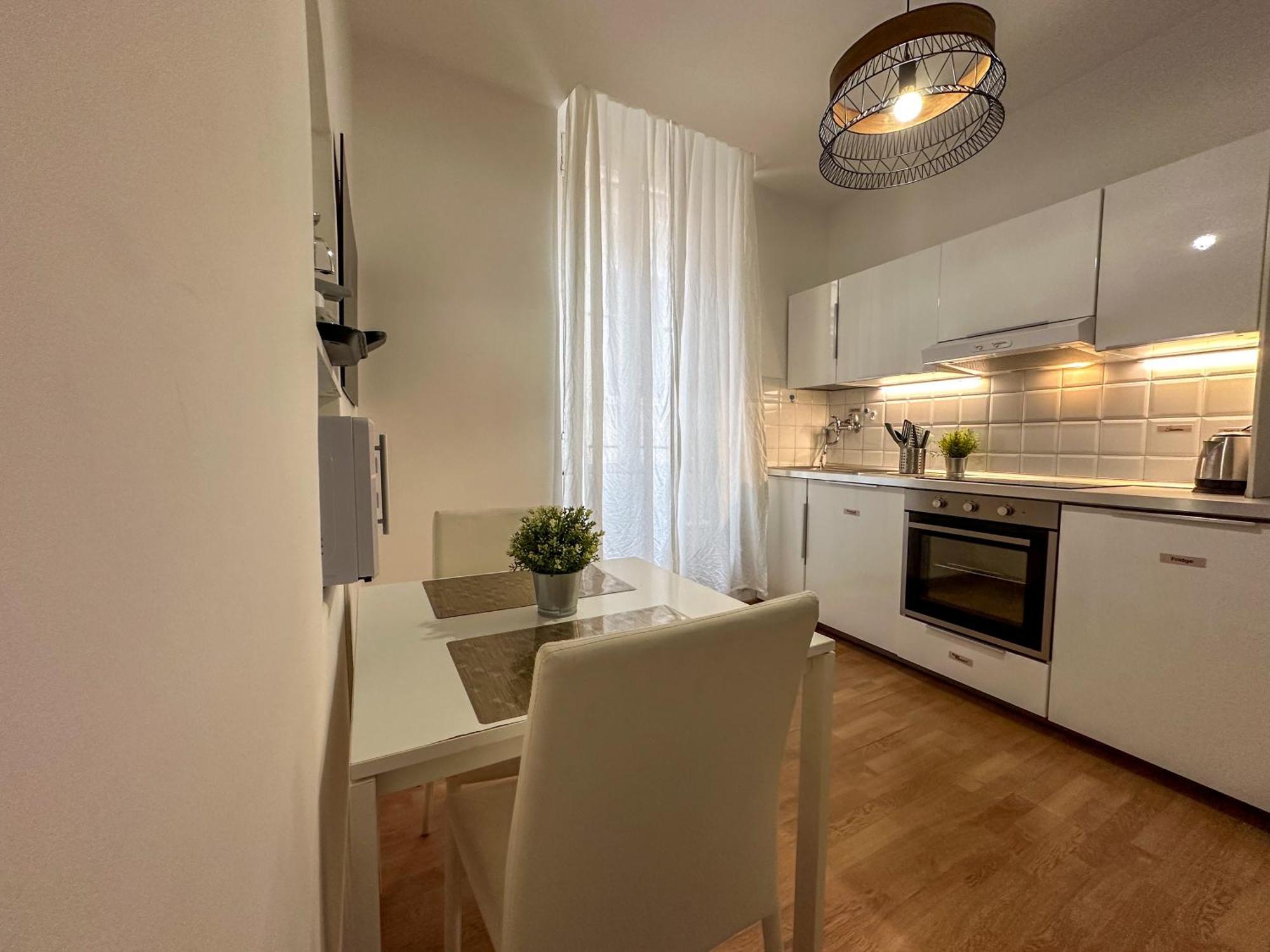 By The Colosseum - White Chic Flats Apartment Rome