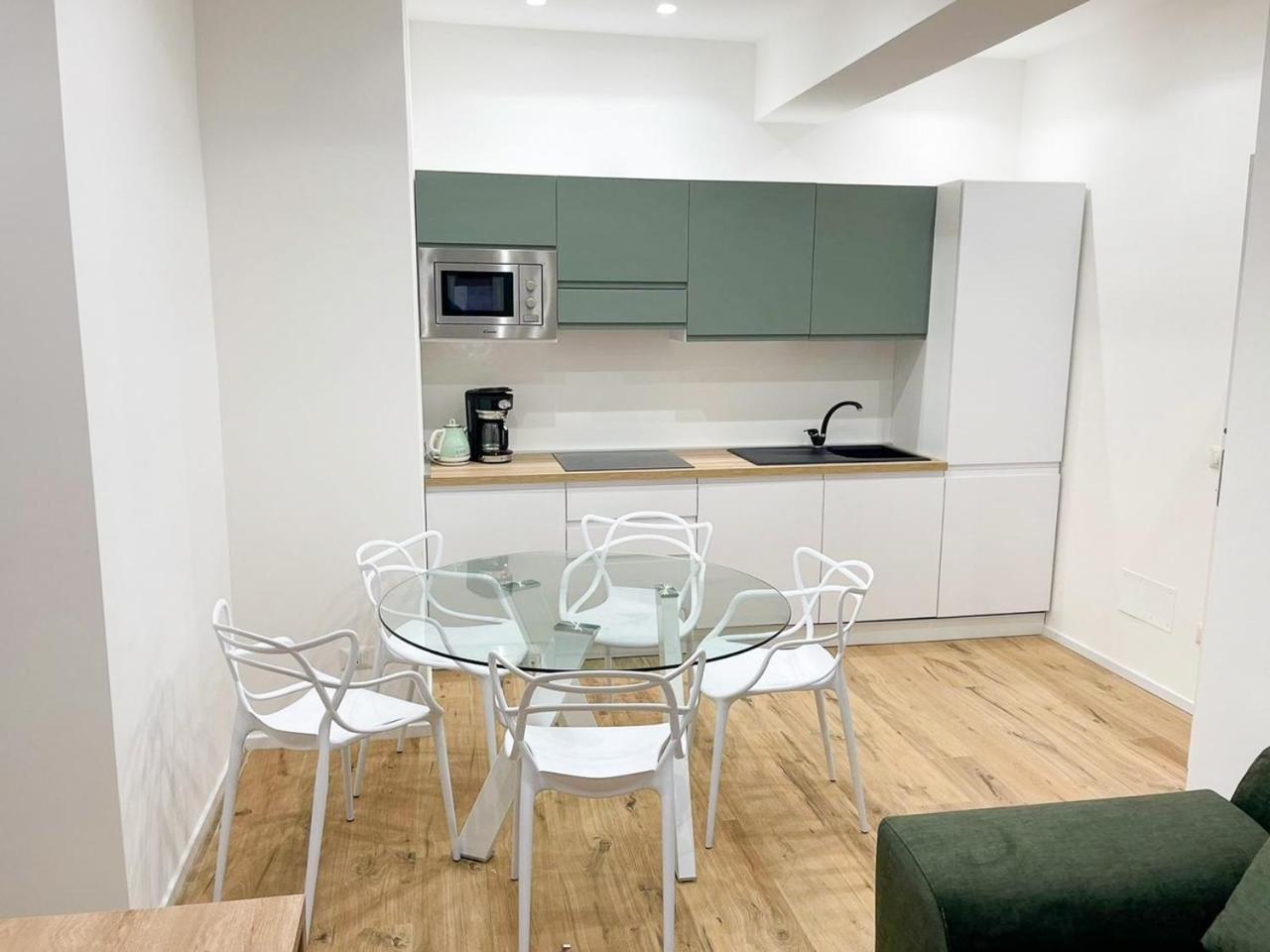 Appartamento Pm 34 Viale Imperatore Guest House - 50 Mt From Metro San Paolo Roma