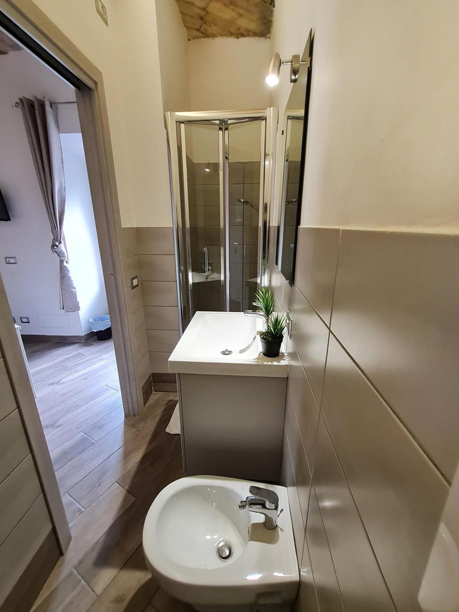 Giulya Guest house