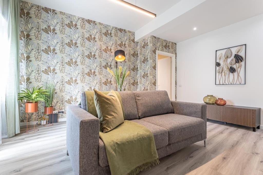 Cornelia Elegance House *