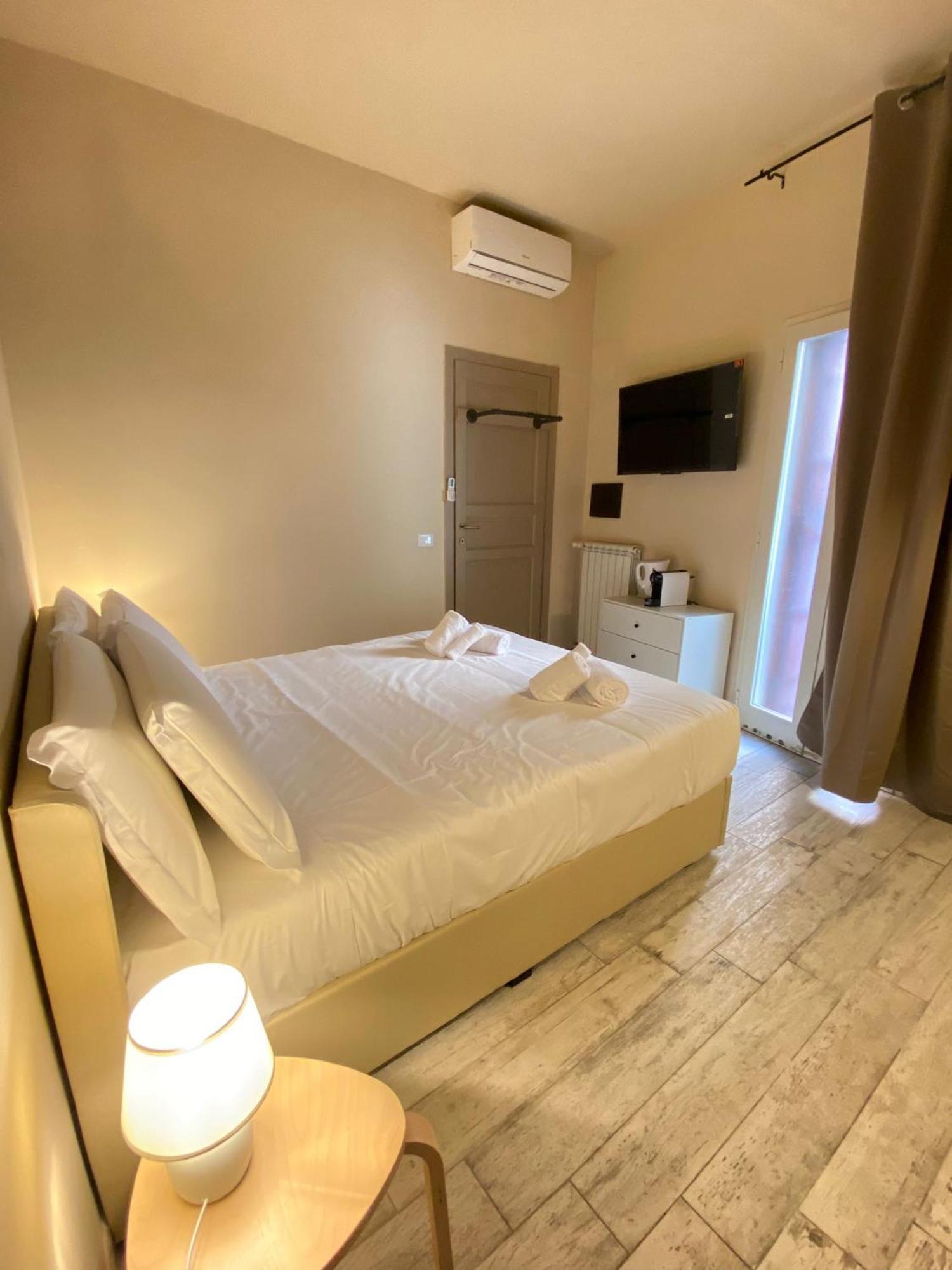 Tiziano's House San Pietro Station Apartment