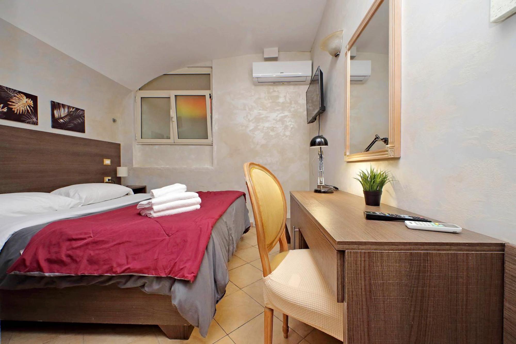 Apartment Gallery *
