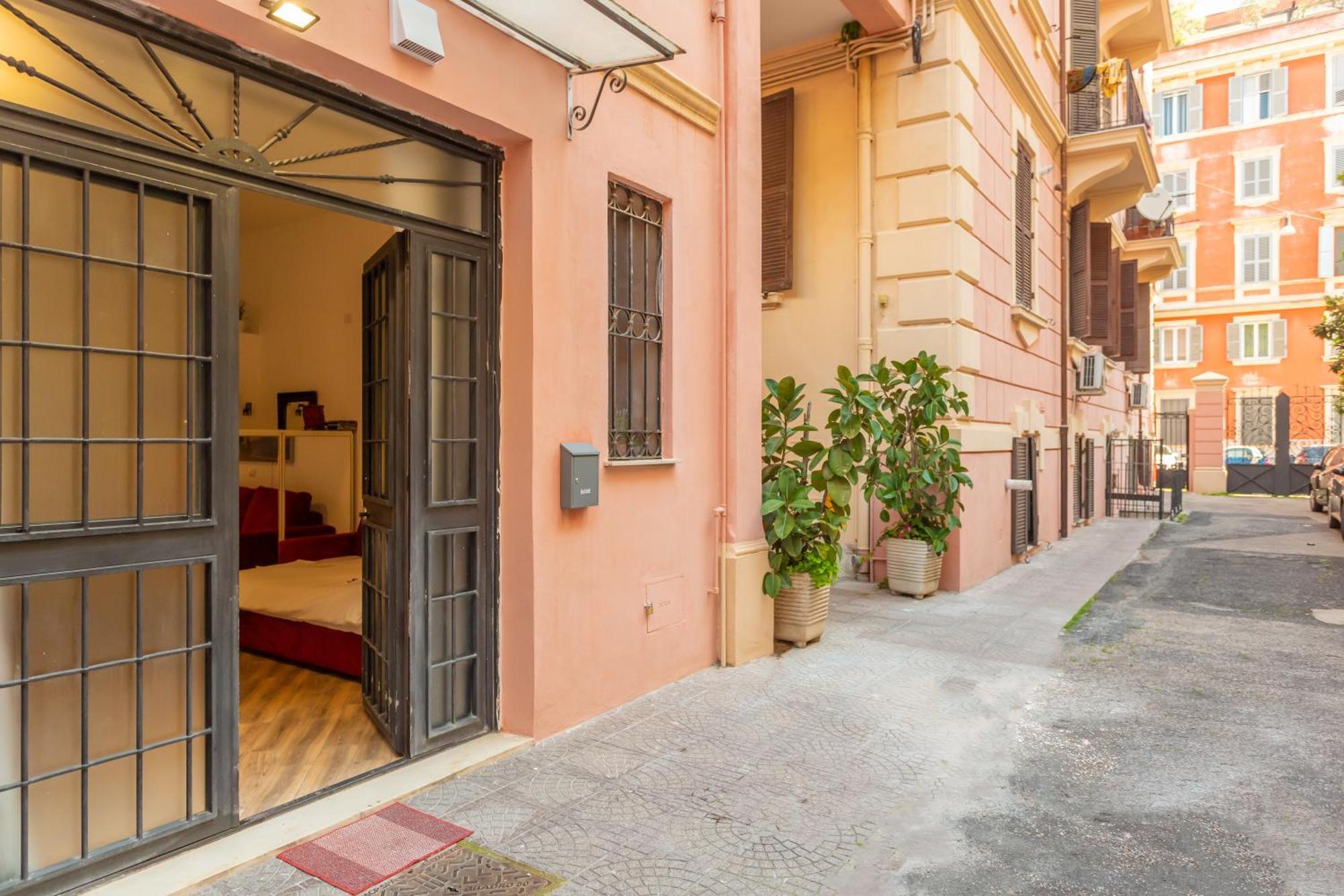 Cozy Loft In Trendy Trastevere Neighborhood Apartment Rome