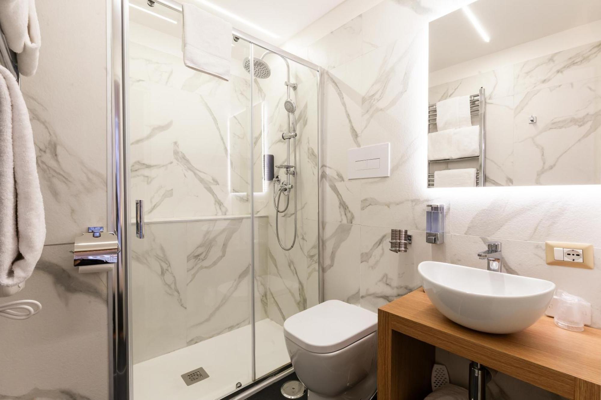 Cavour Luxury - Lr Collection Affittacamere *
