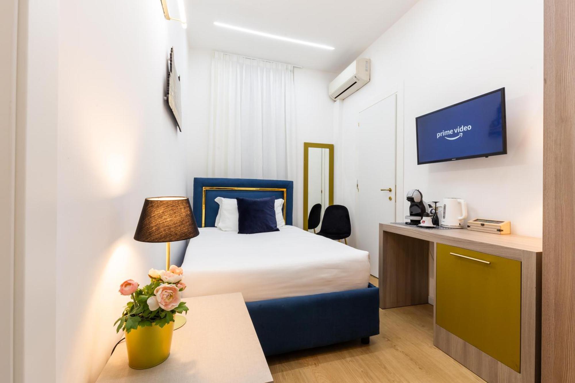 Cavour Luxury - Lr Collection Guest house *