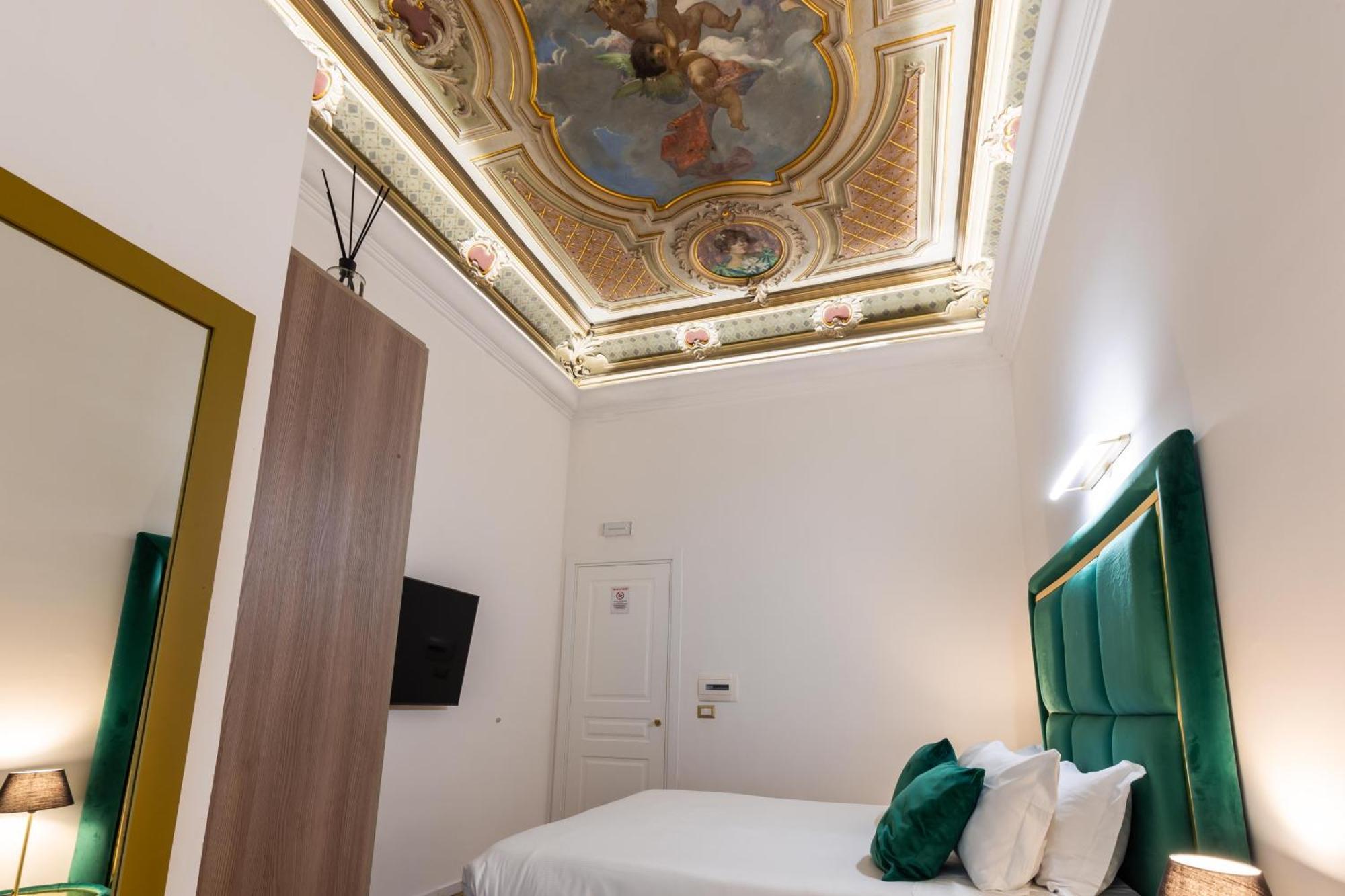 Cavour Luxury - Lr Collection * Roma