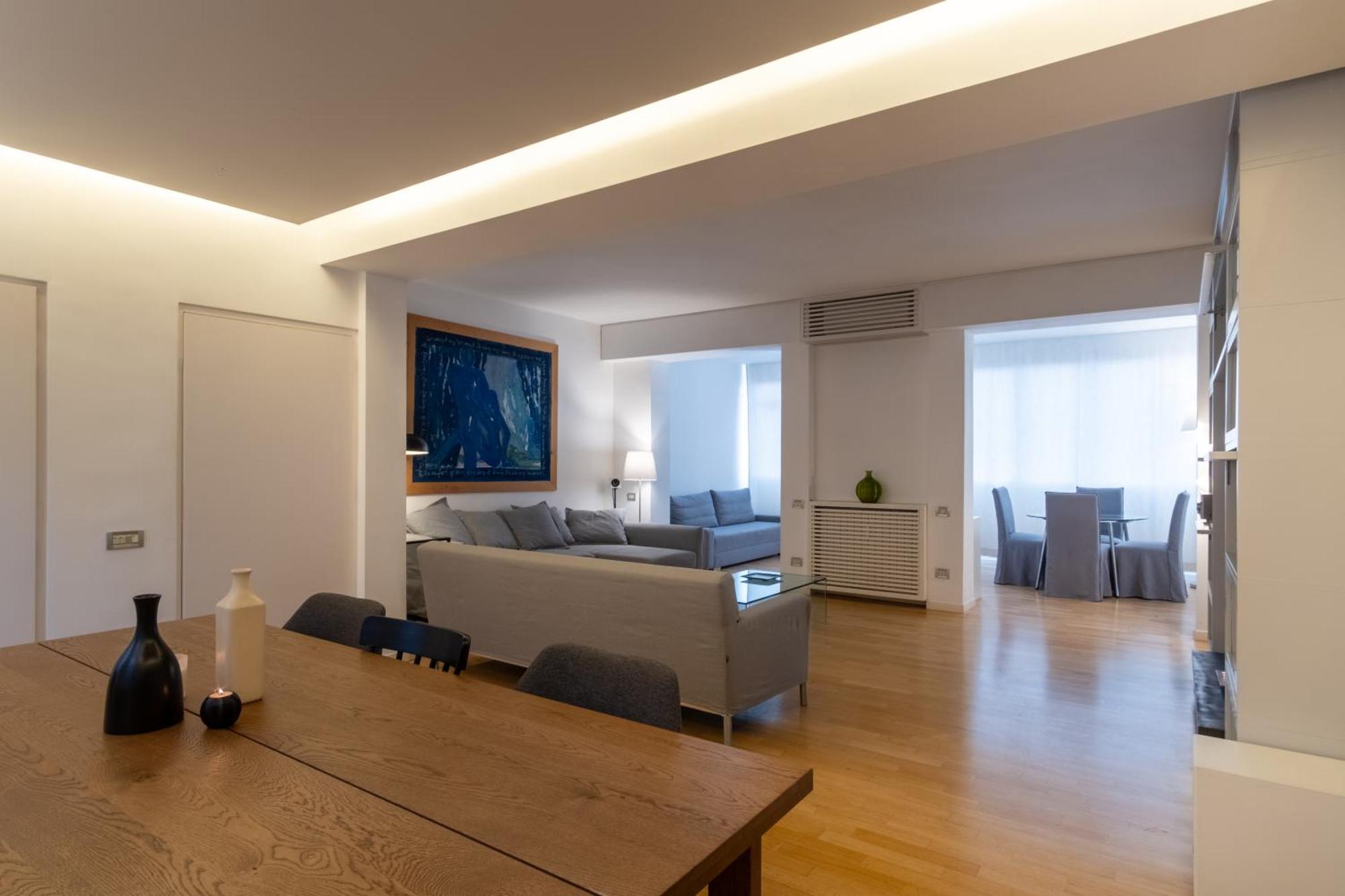 Attic With Terrace And Jacuzzi - Luxury Apartment *