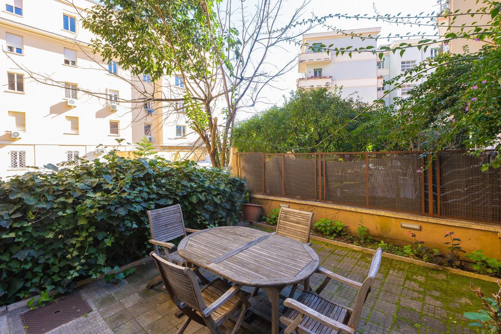 Trastevere Garden By In * Rome