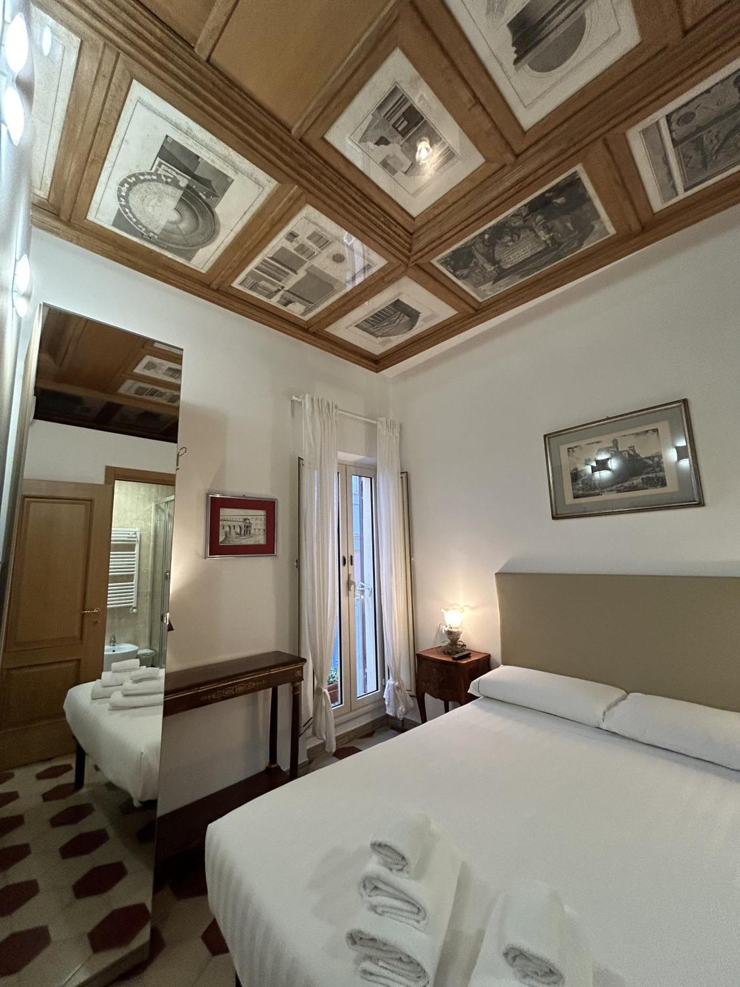 Minerva House Pantheon * Roma