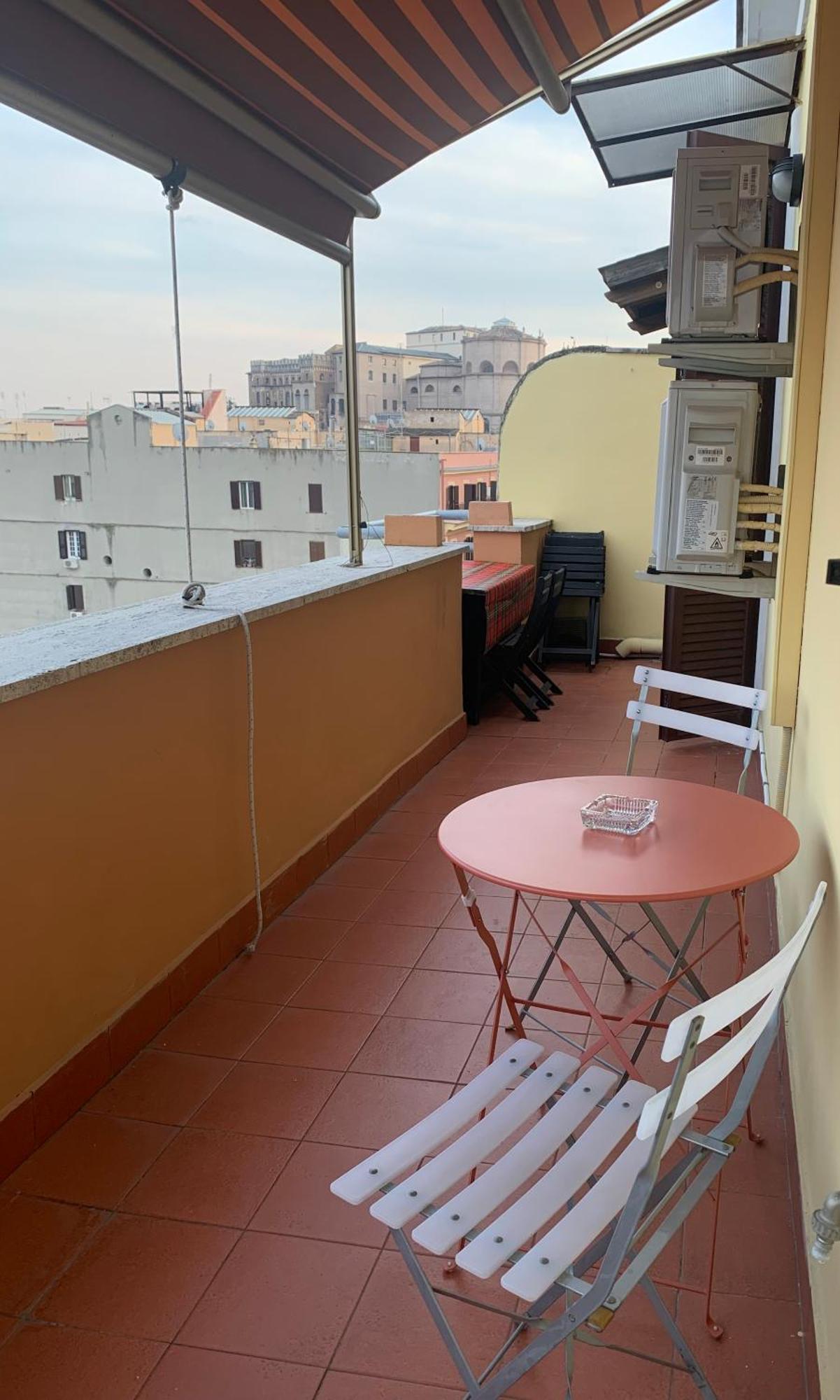 Caracciolo33 * Roma