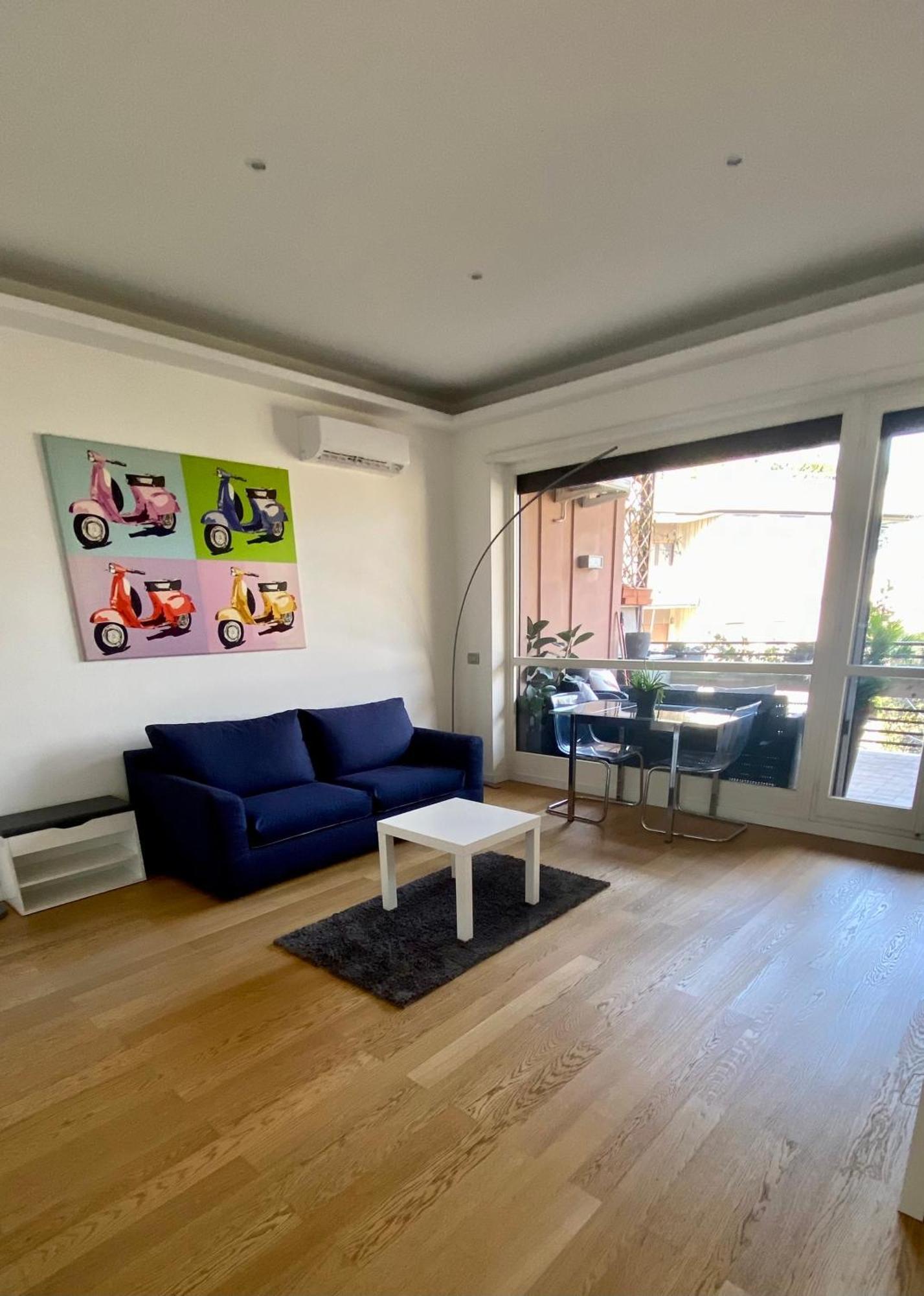 Moderno Bilocale Con Terrazzo Appartamento Roma