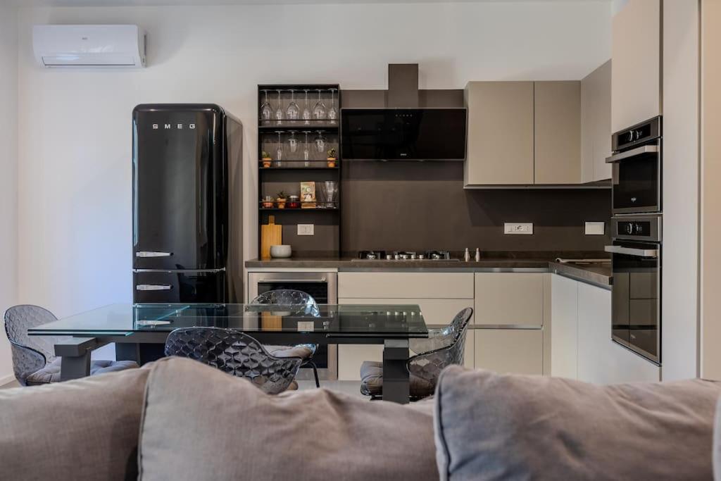 Apartment Great Laurentina Metro B *