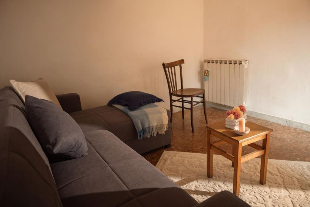 Two-room Apt. Under The Aqueduct's Arch In Pigneto Roma