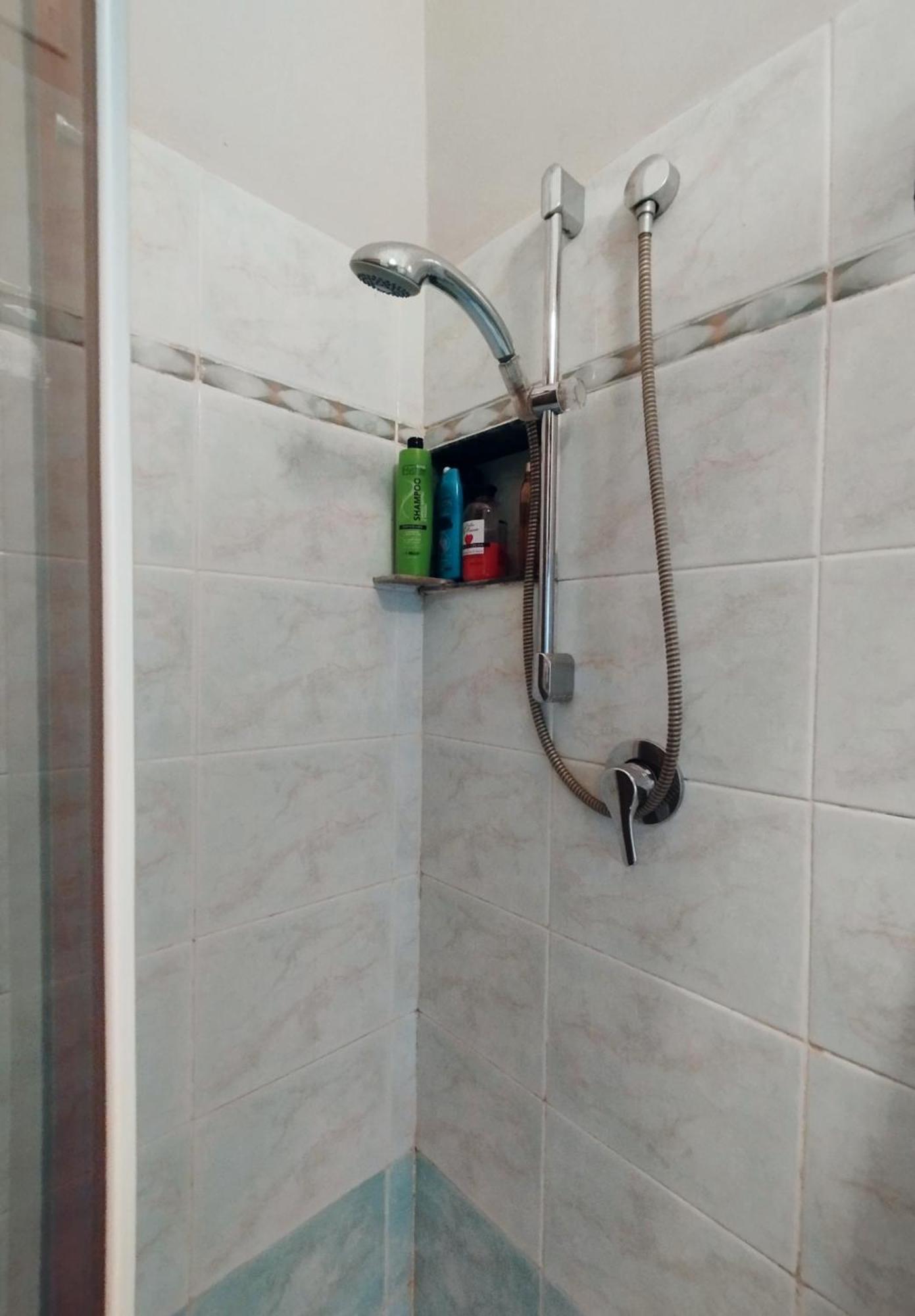 Dentro Appartamento *
