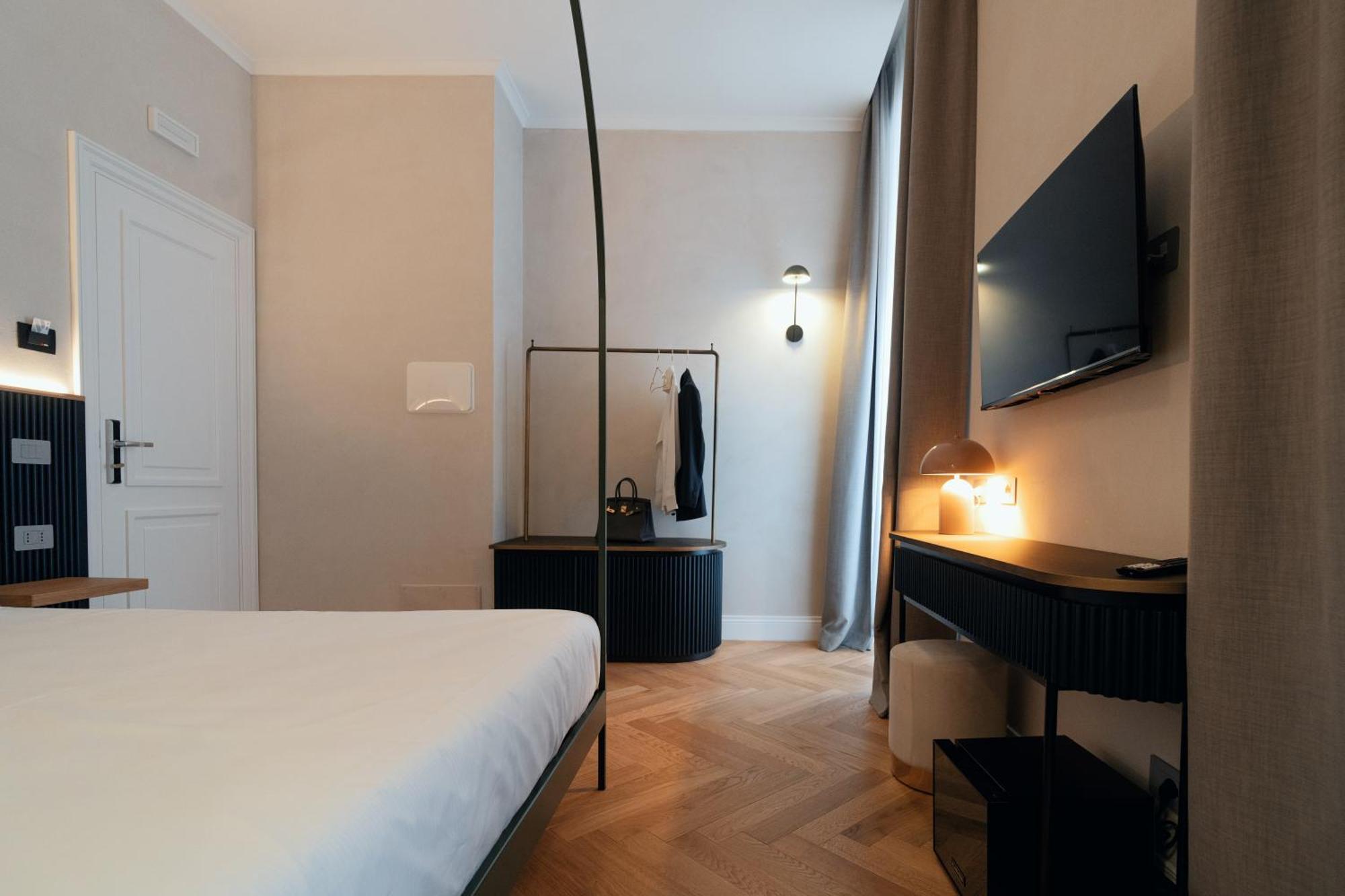 Affittacamere The Flow - Via Del Corso Roma