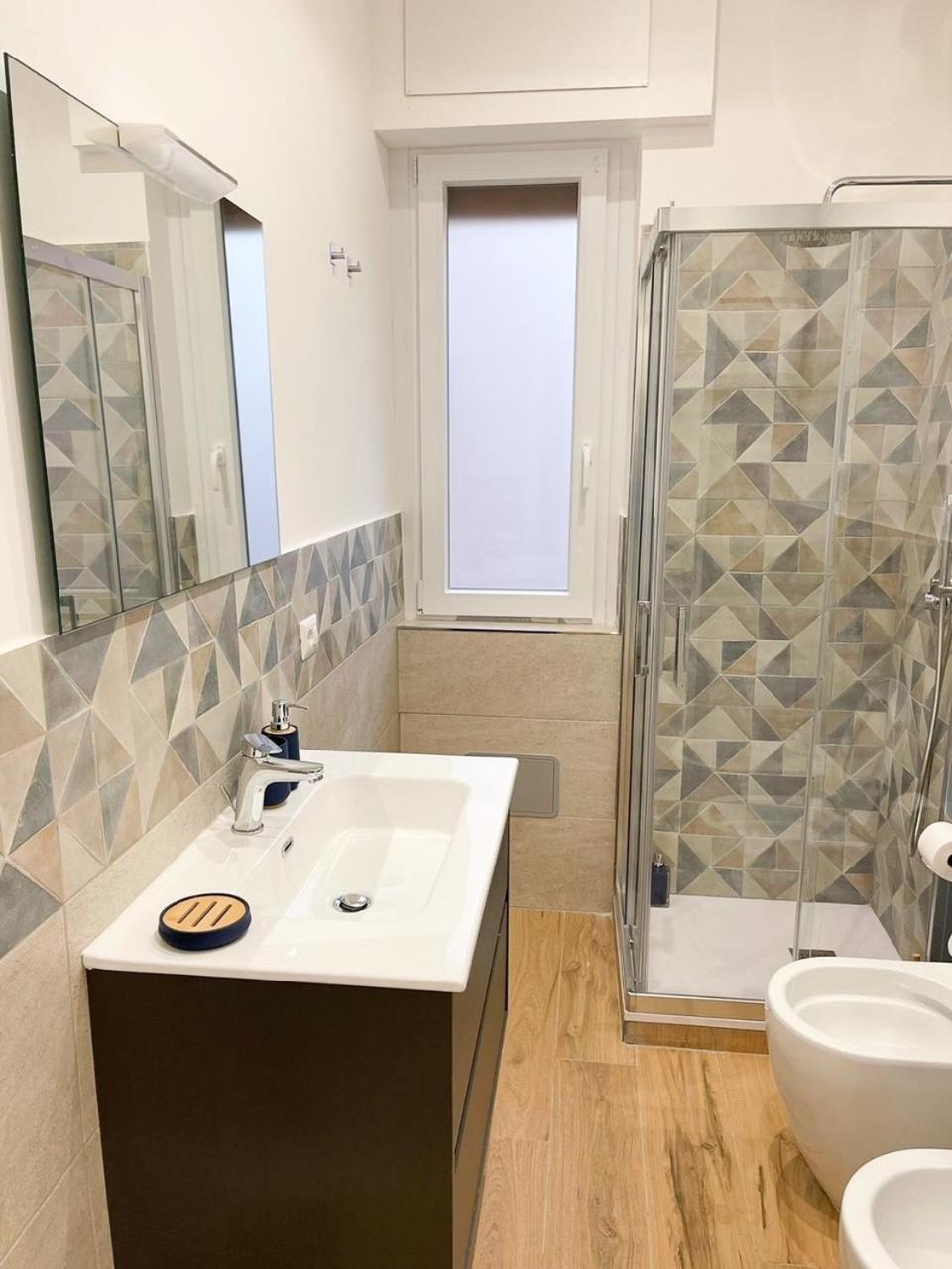 Pm 34 Viale Imperatore Guest House - 50 Mt From Metro San Paolo Appartamento *