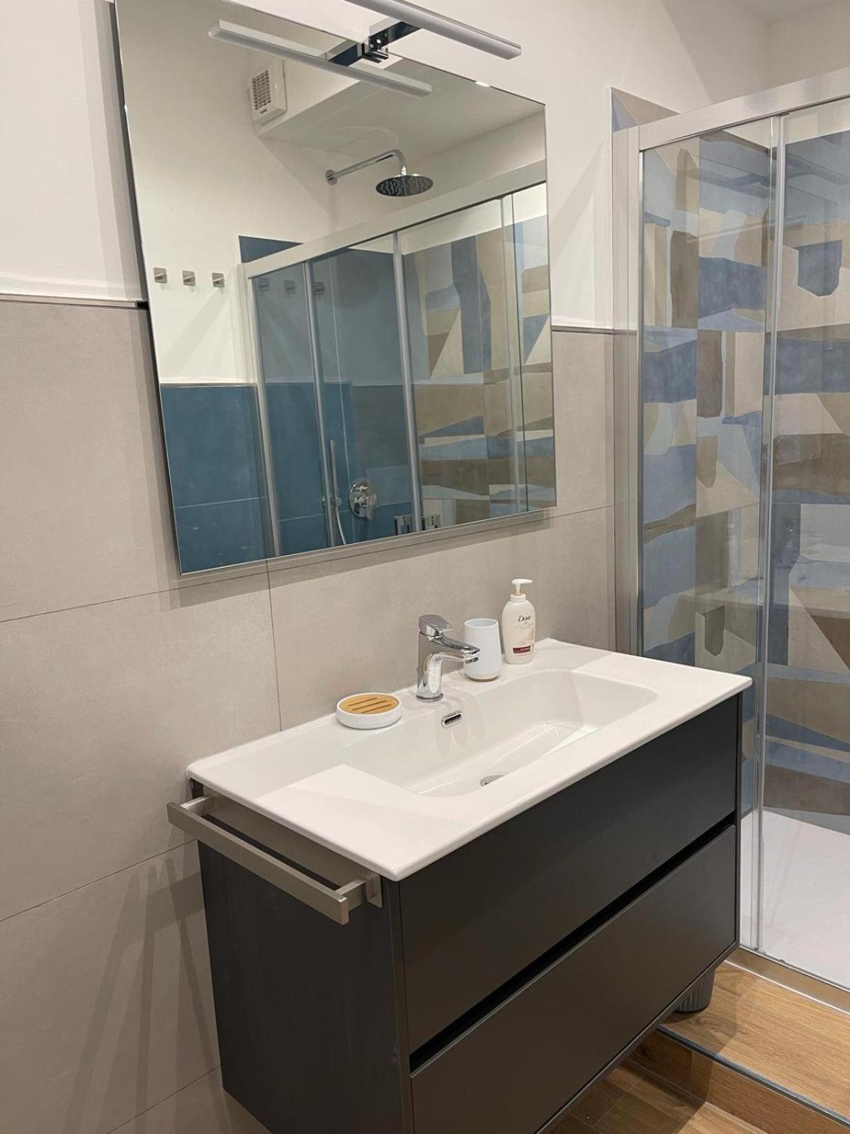 Pm 34 Viale Imperatore Guest House - 50 Mt From Metro San Paolo Appartamento *
