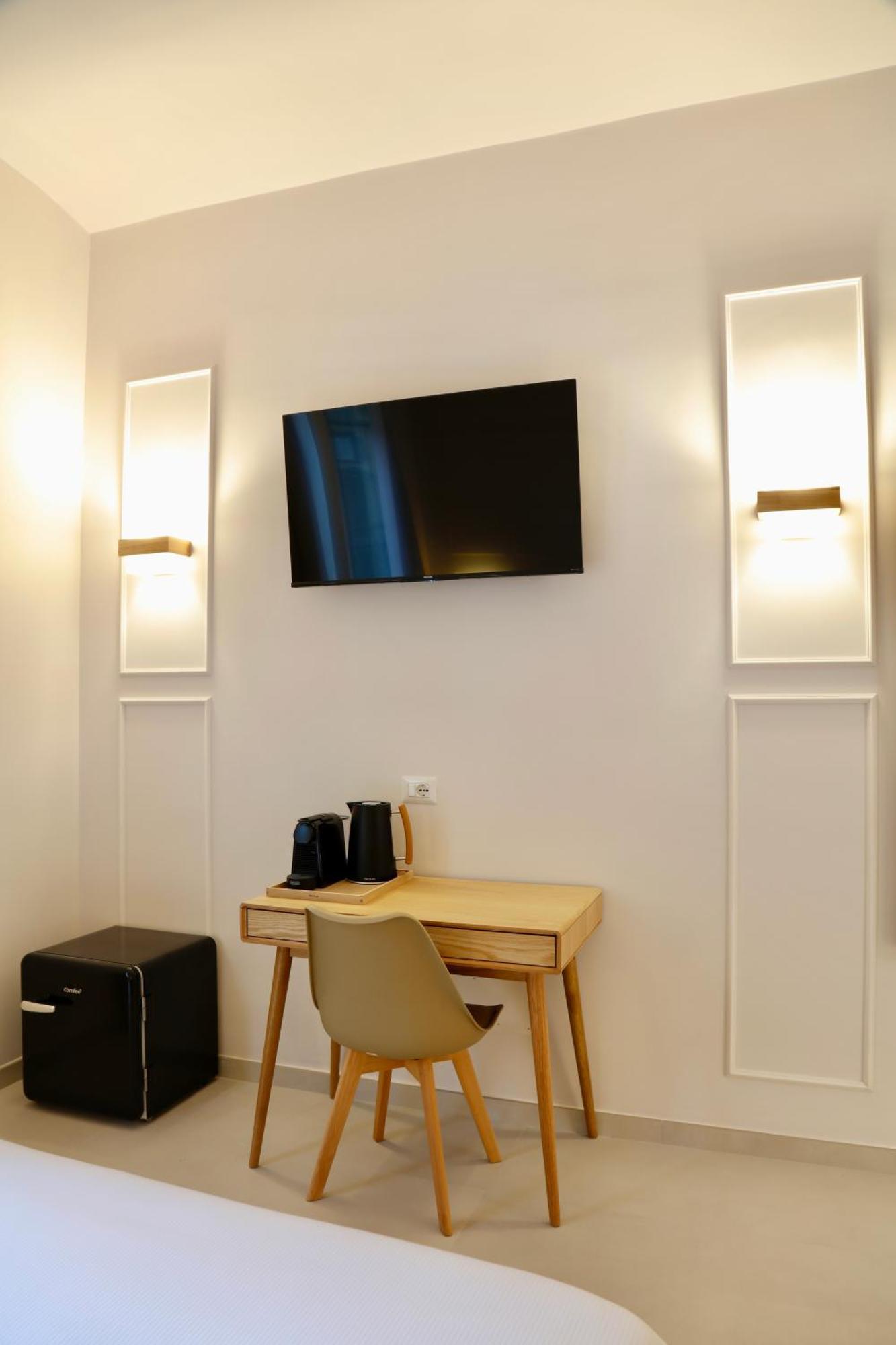 Domus Maxima - & Guest house