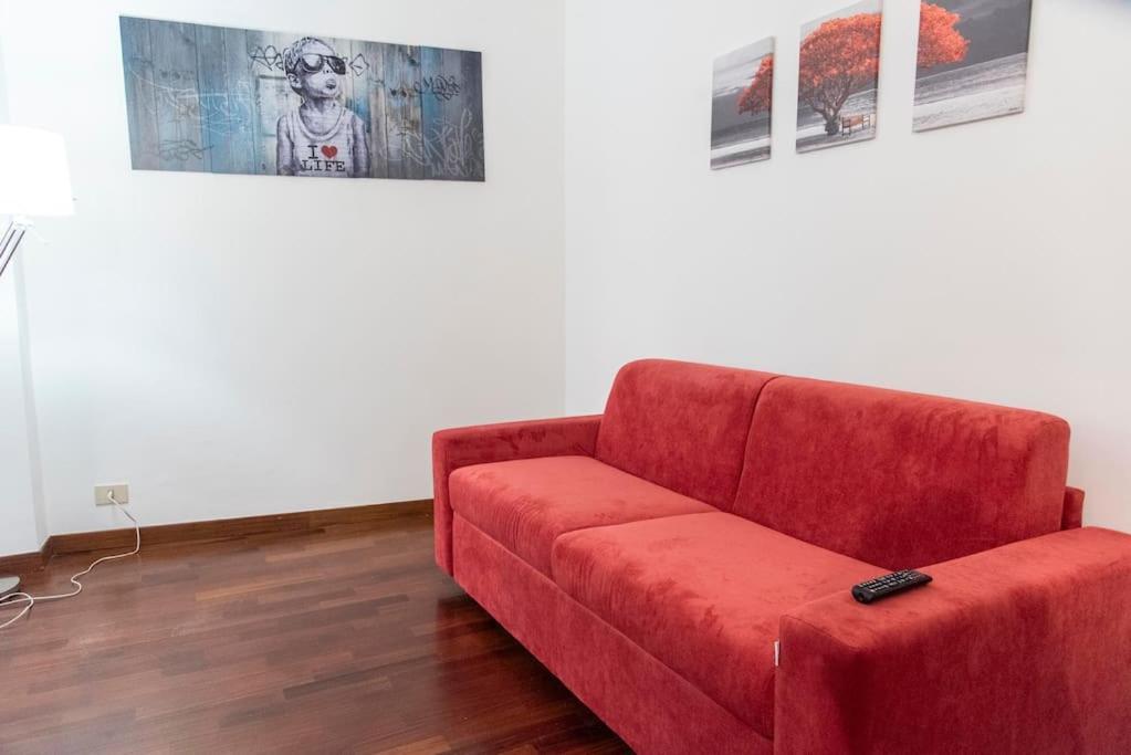 Welcome To The Colossehome Apartment *