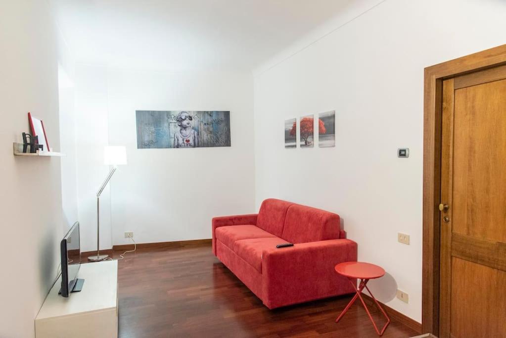 Apartment Welcome To The Colossehome *