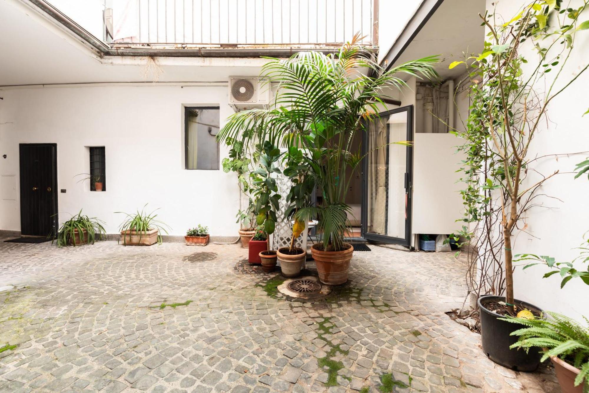 Apartment Monti Charming