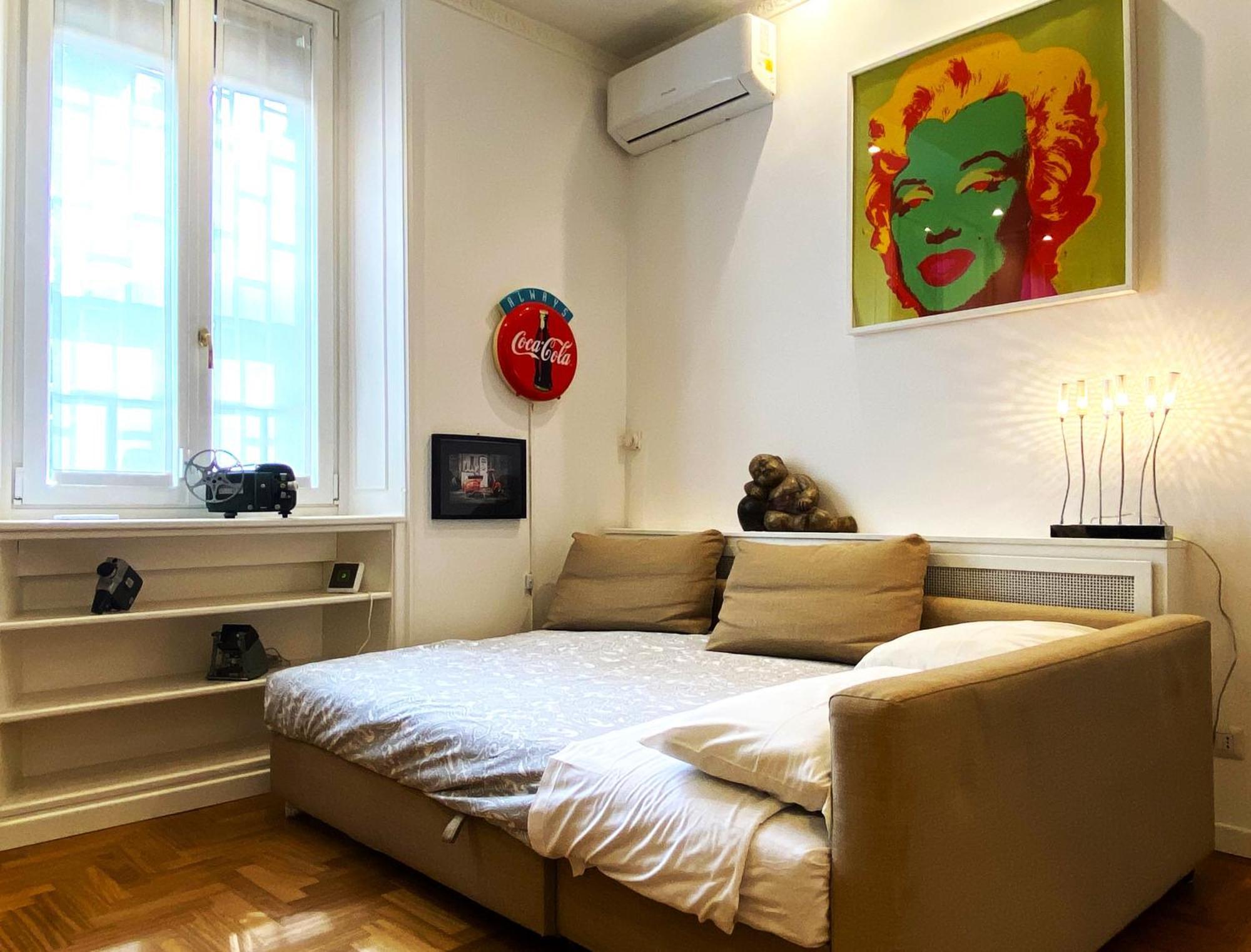 Vatican Modern Art Apartment