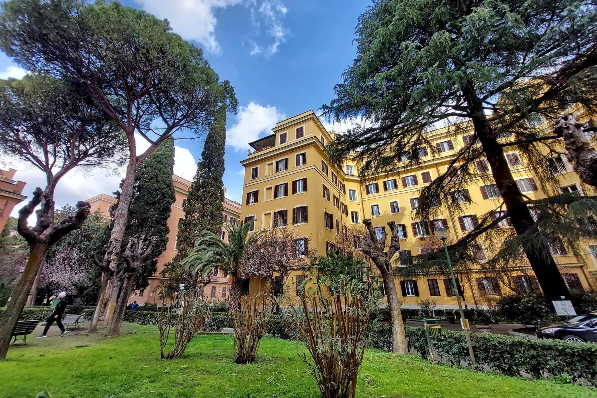4bnb - Donatello * Rome