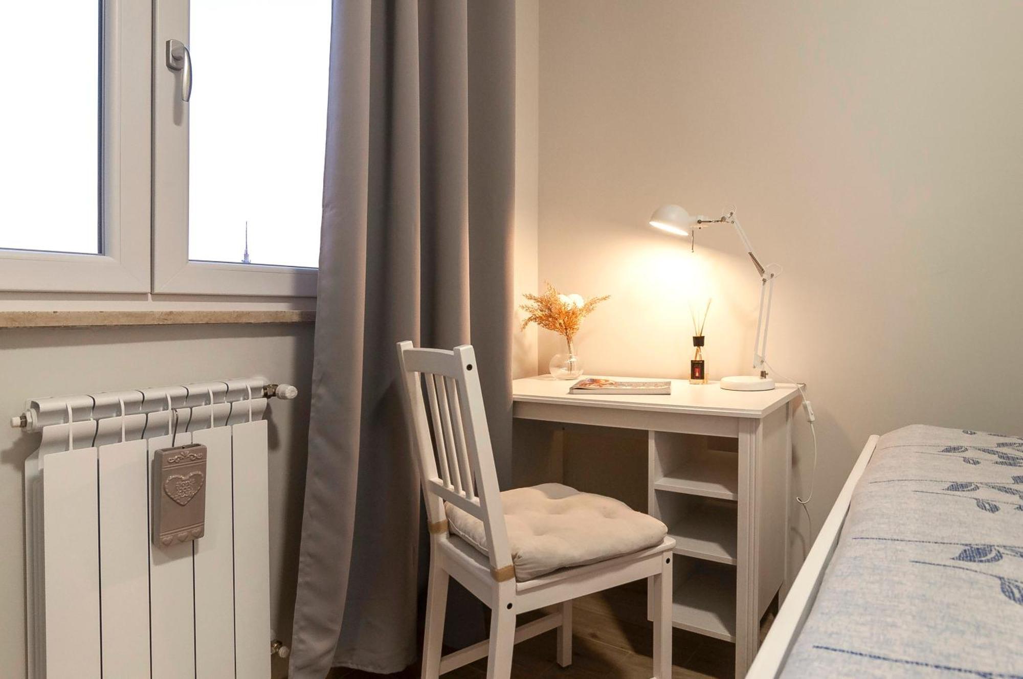 Apartment Elegant Comfy Three-rooms In Eur With Parking Rome