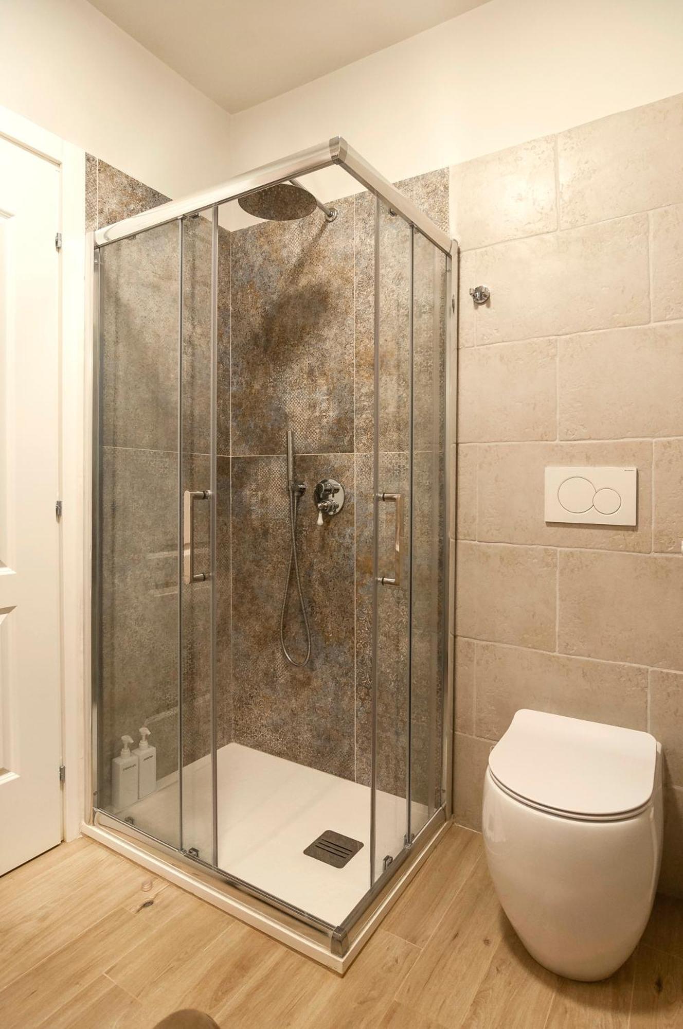 Elegant Comfy Three-rooms In Eur With Parking Apartment