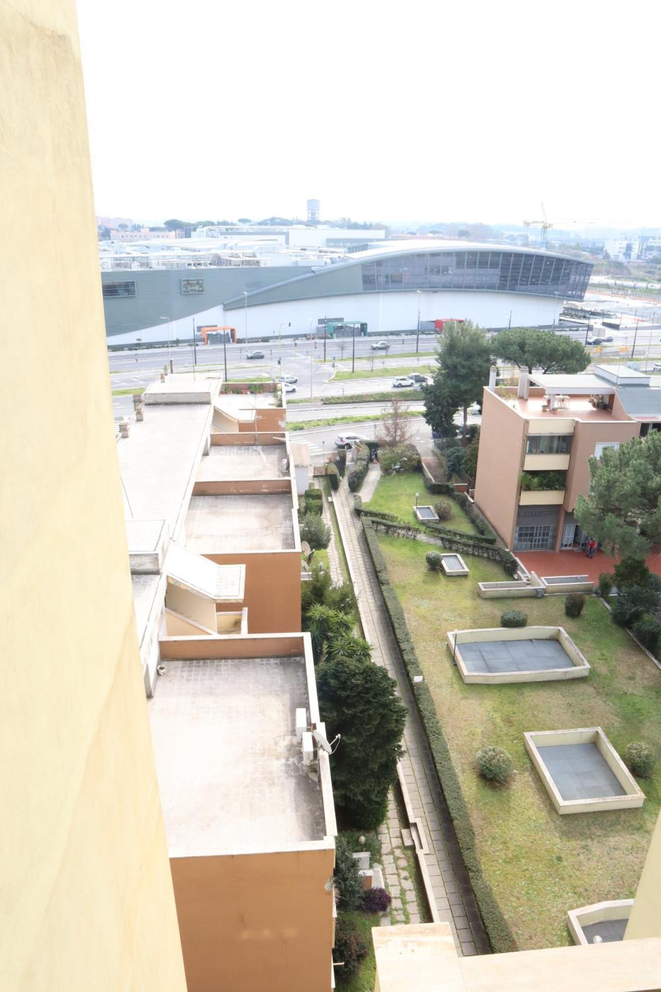 Elegant Comfy Three-rooms In Eur With Parking Rome