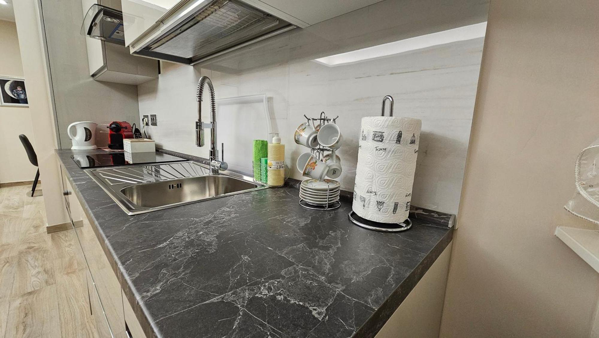 Aquari 15 Rhome Appio Latino Appartamento