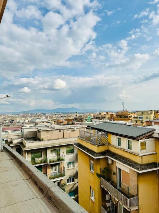 Penthouse Con Terrazzo Vista A Monteverde Rome