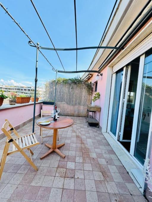 Apartment Penthouse Con Terrazzo Vista A Monteverde *