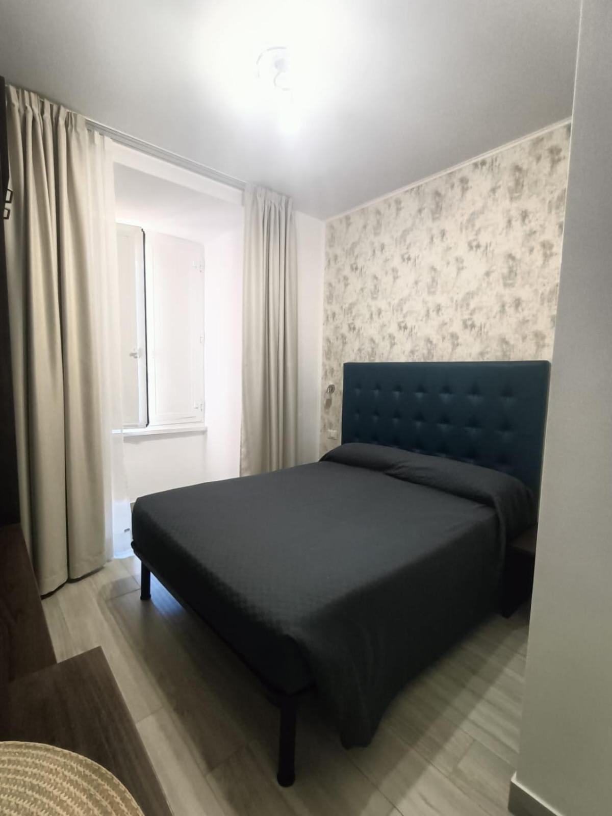 Nives House Affittacamere Roma
