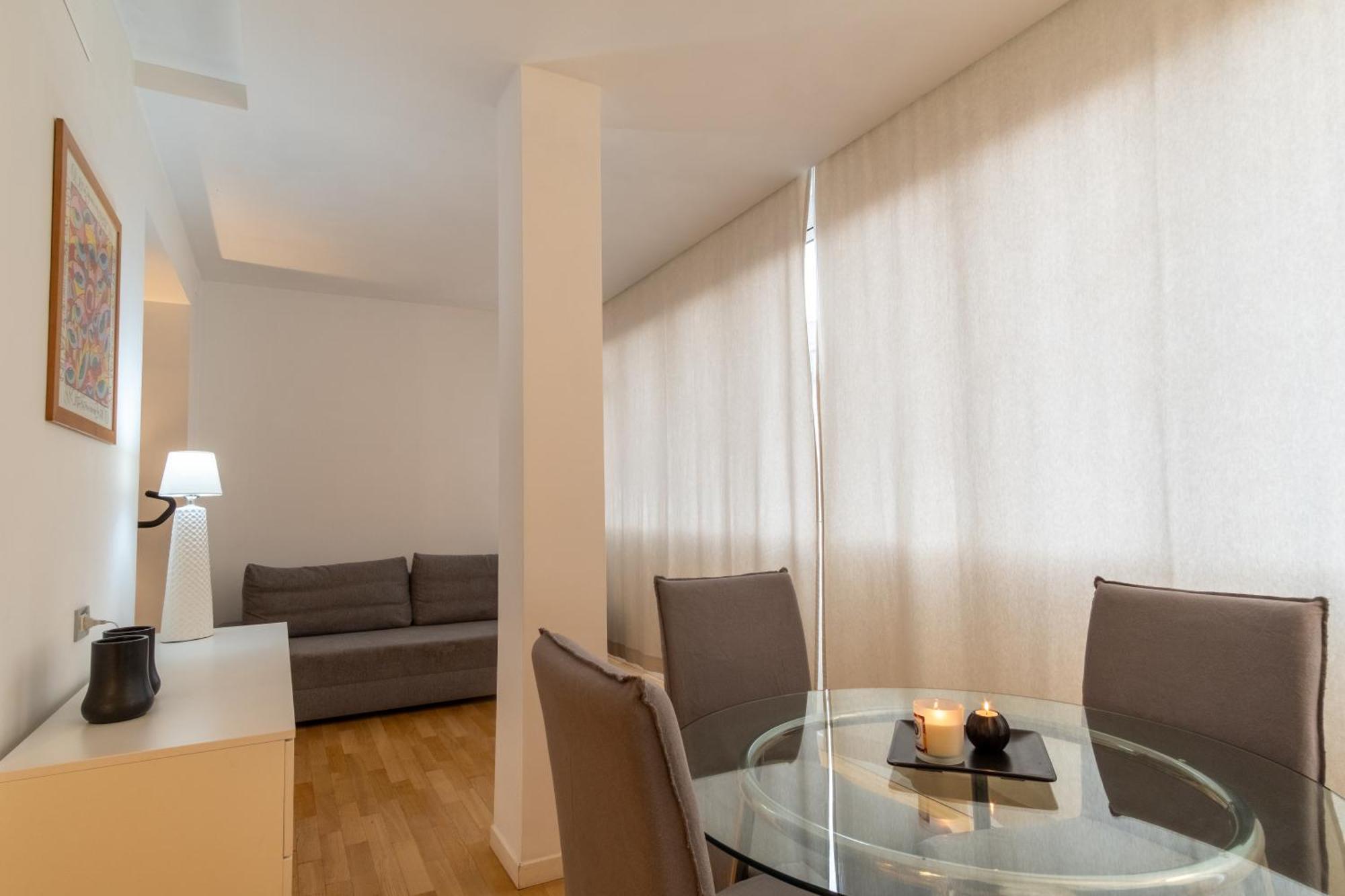 Attic With Terrace And Jacuzzi - Luxury *