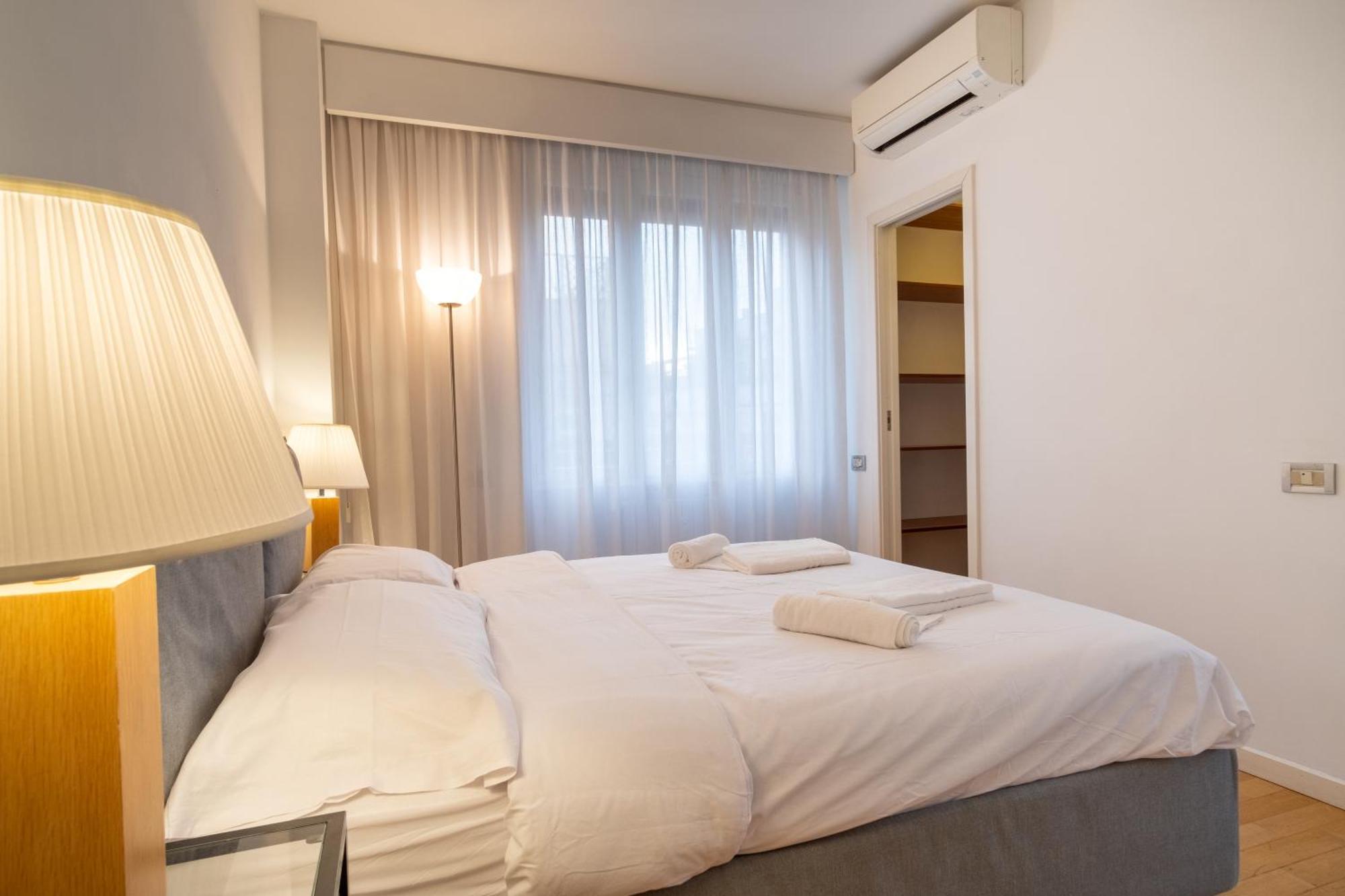 Attic With Terrace And Jacuzzi - Luxury Apartment Rome