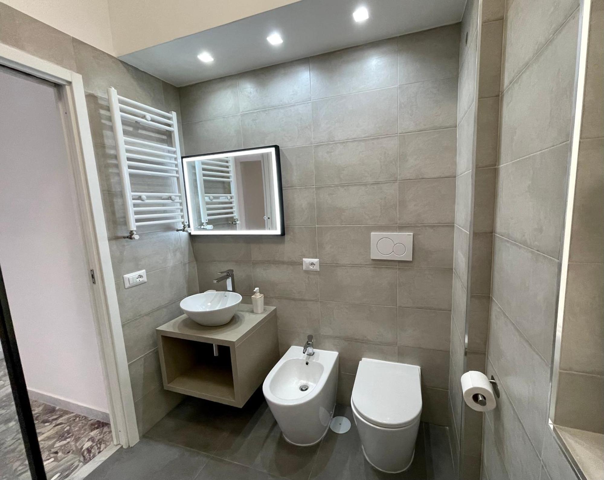 Lux Lorenzo Rome