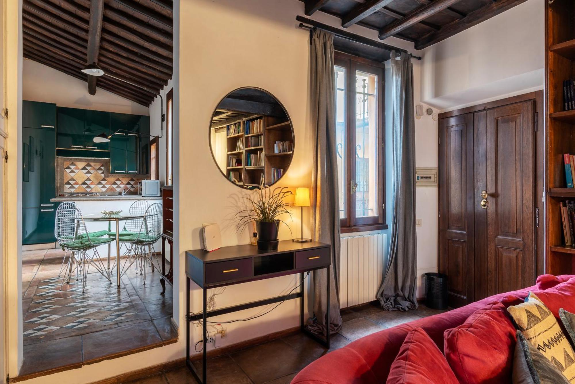 Cozy Trevi Romance Apartment Rome