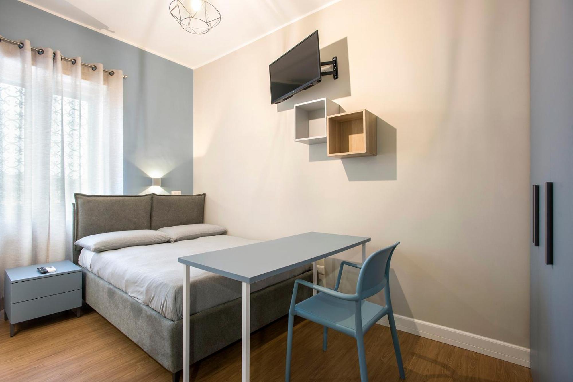 Raven Color Guest house *