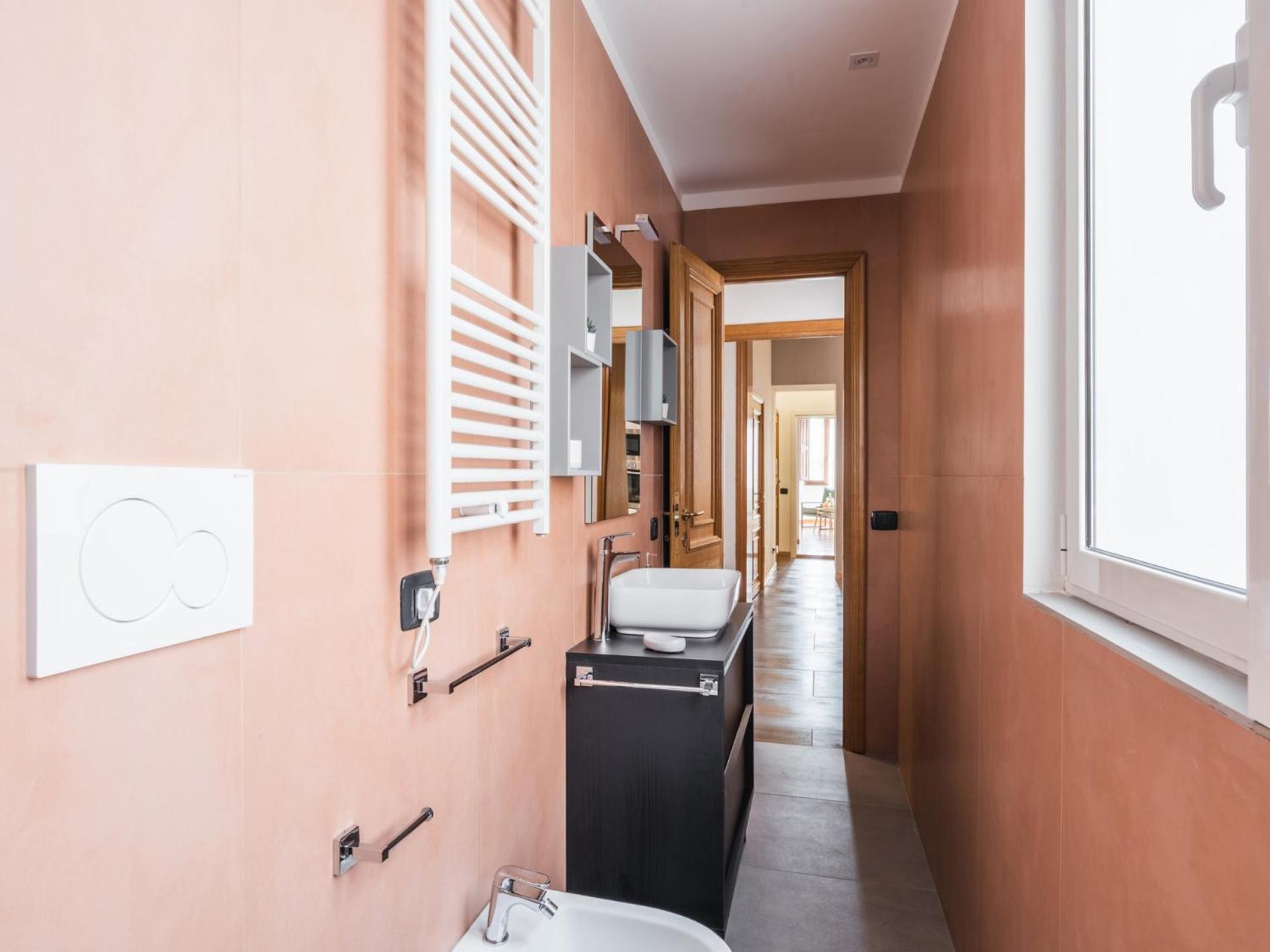 The Rent - Four-room A Few Steps From The Trevi Fountain * Rome