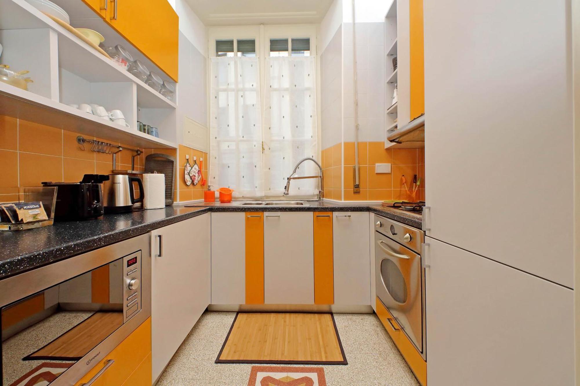 Casa Giuliana -3br 2bath Flat, 116 M2 On One Level, 2nd Floor With Lift, High Comfort, Quite, Chic, Doorman, 600 Meters From Vatican Museums And Ottaviano Metro, Plenty Of District Facilities, Welcome Drinks & Local Guide, 24 Hour 4 Language Su *